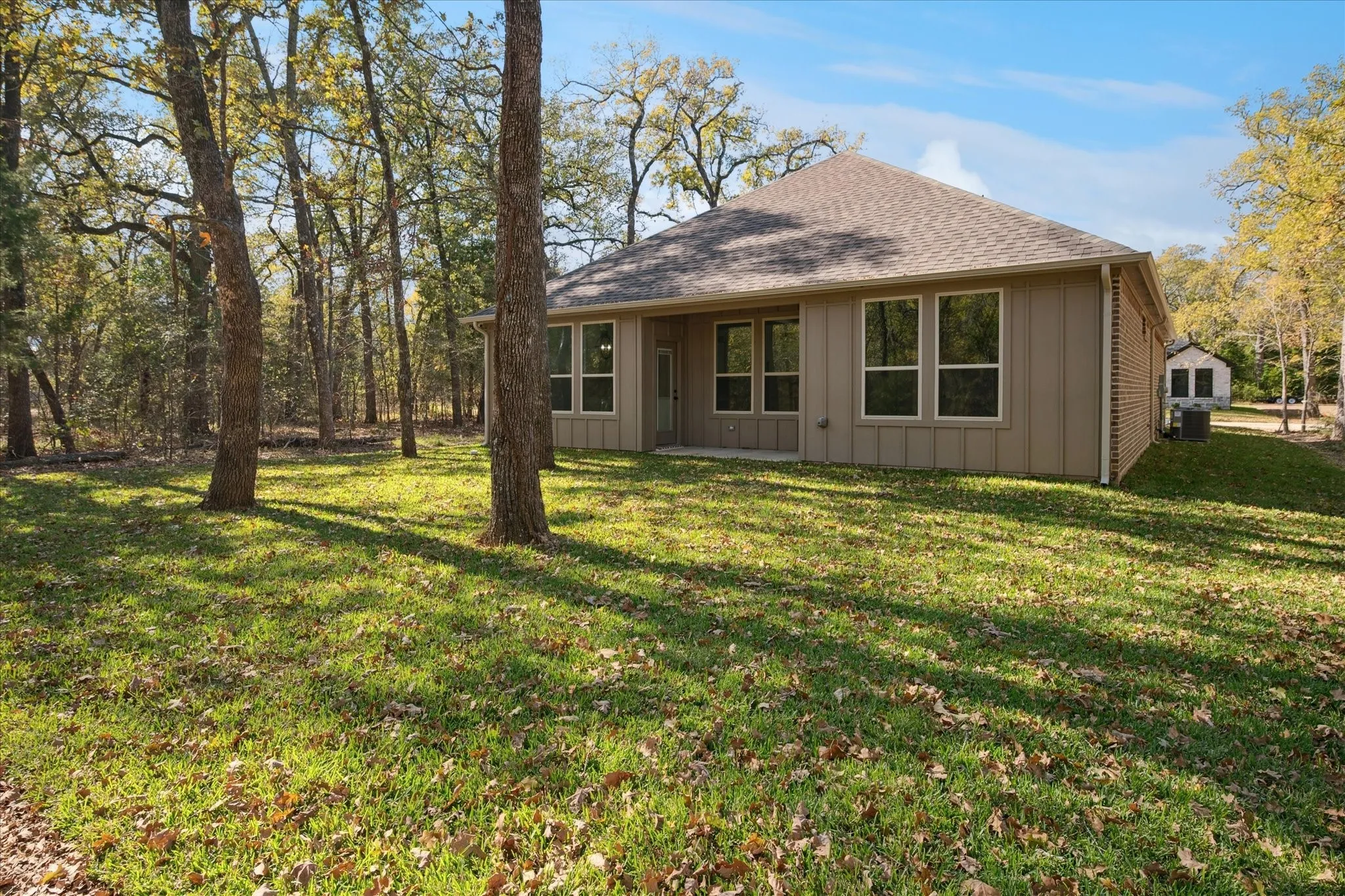 Single Family Residence For Sale in Henderson County , 208 Driftwood Drive, Trinidad, Texas 75163, 3 Bedroom, 2 Bathroom, 2 Garage spaces, 1,506 Sqft, built in 2025, mls#21319410, Real Estate Agent in Trinidad, Homes For Sale in Henderson county, Homes For Sale in Trinidad, Realtor in Trinidad Texas, Real Estate Brokerage Independent Realty Texas, Luminita Cordes Realtor