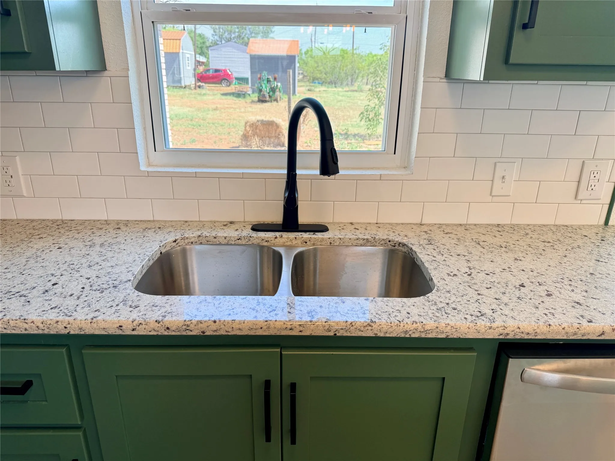 Single Family Residence For Sale in Stonewall County , 424 W Santa Fe Avenue, Aspermont, Texas 79502, 3 Bedroom, 2 Bathroom, Garage spaces, 1,760 Sqft, built in 1950, mls#21319575, Real Estate Agent in Aspermont, Homes For Sale in Stonewall county, Homes For Sale in Aspermont, Realtor in Aspermont Texas, Real Estate Brokerage Independent Realty Texas, Luminita Cordes Realtor