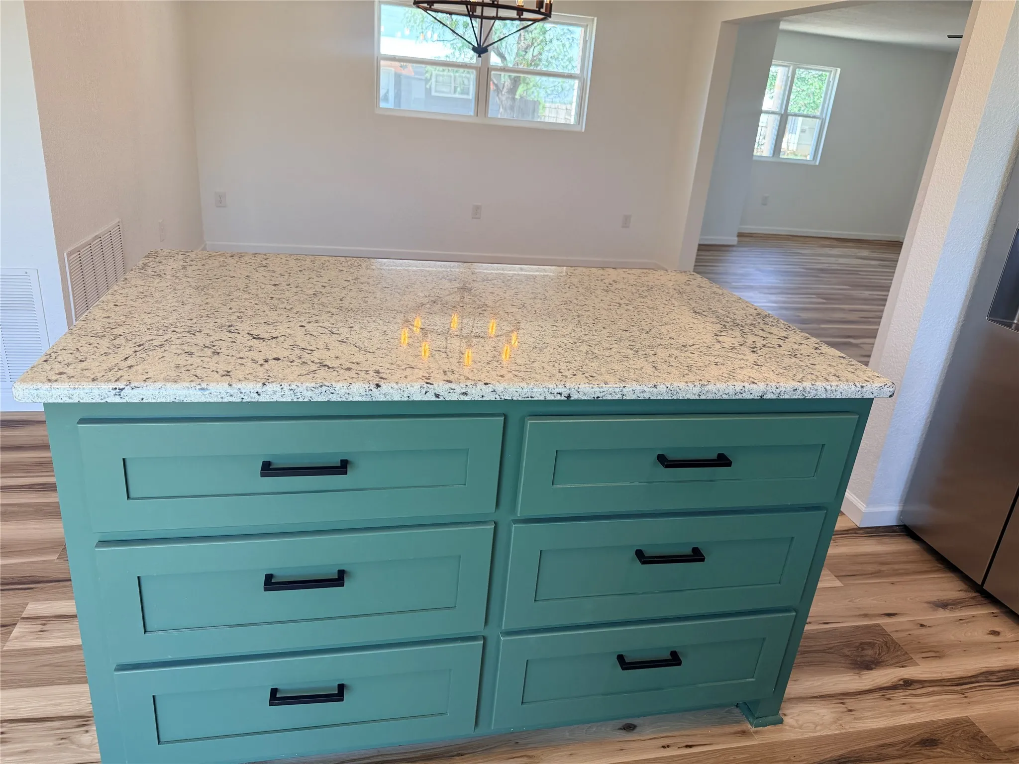 Single Family Residence For Sale in Stonewall County , 424 W Santa Fe Avenue, Aspermont, Texas 79502, 3 Bedroom, 2 Bathroom, Garage spaces, 1,760 Sqft, built in 1950, mls#21319575, Real Estate Agent in Aspermont, Homes For Sale in Stonewall county, Homes For Sale in Aspermont, Realtor in Aspermont Texas, Real Estate Brokerage Independent Realty Texas, Luminita Cordes Realtor