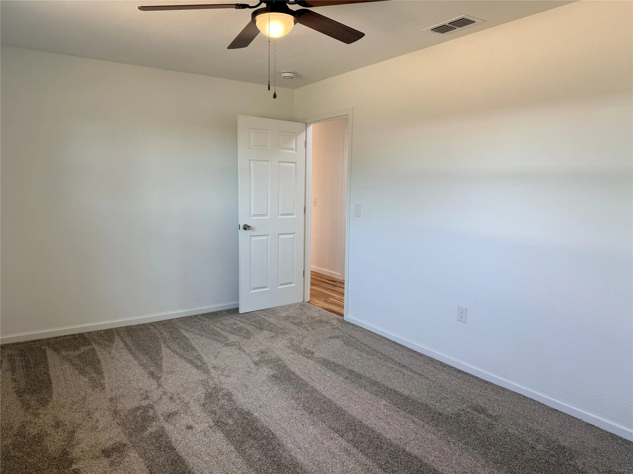 Single Family Residence For Sale in Stonewall County , 424 W Santa Fe Avenue, Aspermont, Texas 79502, 3 Bedroom, 2 Bathroom, Garage spaces, 1,760 Sqft, built in 1950, mls#21319575, Real Estate Agent in Aspermont, Homes For Sale in Stonewall county, Homes For Sale in Aspermont, Realtor in Aspermont Texas, Real Estate Brokerage Independent Realty Texas, Luminita Cordes Realtor