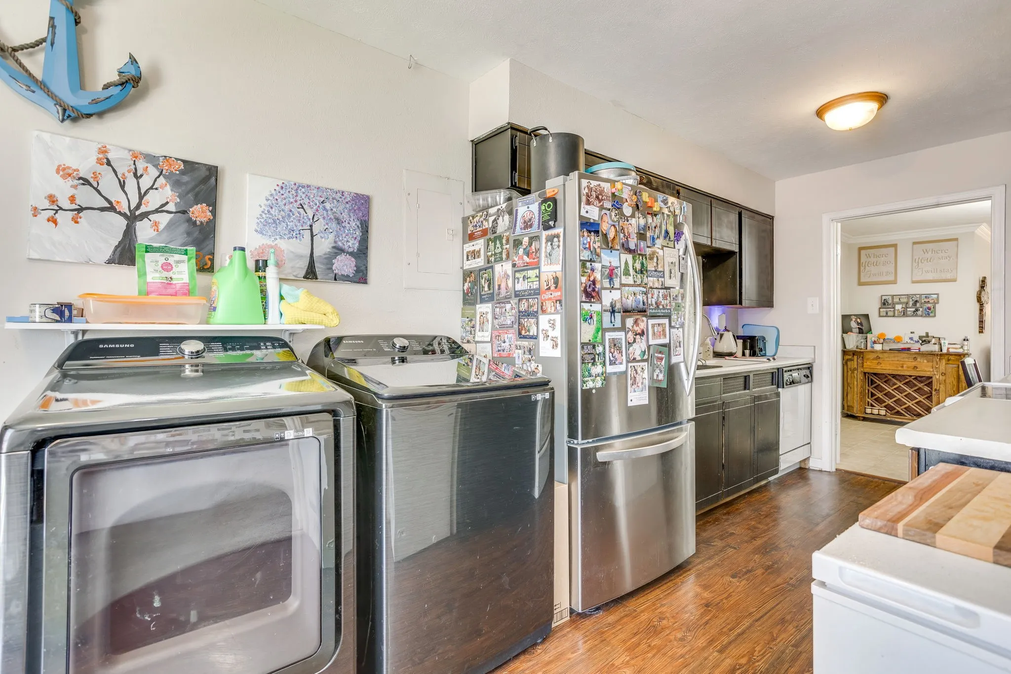 Condominium For Sale in Tarrant County , 4102 Ridglea Country Club Drive 1503, Fort Worth, Texas 76126, 3 Bedrooms, 2 Bathrooms, Garage spaces, 1,561 Sqft, built in 1968, Price $200,000, mls#21318505, Real Estate Agent in Fort Worth, Homes For Sale in Tarrant county, Homes For Sale in Fort Worth, Realtor in Fort Worth Texas, Real Estate Brokerage Independent Realty Texas, Luminita Cordes Realtor