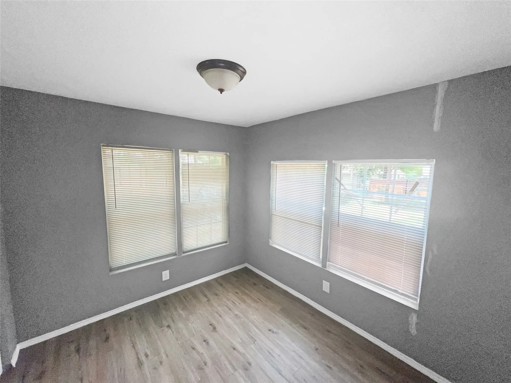 Single Family Residence For Sale in Tarrant County , 3116 6th Avenue, Fort Worth, Texas 76110, 4 Bedroom, 2 Bathroom, Garage spaces, 1,176 Sqft, built in 1928, mls#21319562, Real Estate Agent in Fort Worth, Homes For Sale in Tarrant county, Homes For Sale in Fort Worth, Realtor in Fort Worth Texas, Real Estate Brokerage Independent Realty Texas, Luminita Cordes Realtor