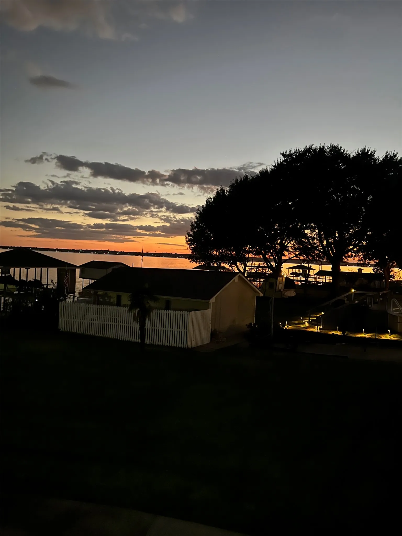 This is what lake living is all about ...