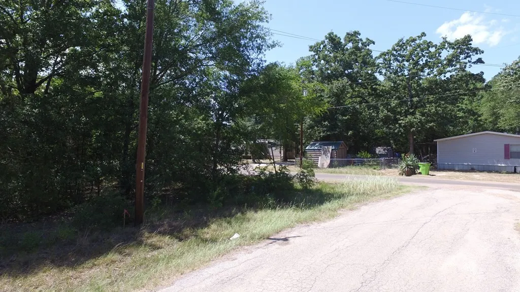 Unimproved Land For Sale in Henderson County , 00 Mustang Drive, Mabank, Texas 75156, 0, 0, Garage spaces, 0 Sqft, built in 0, mls#21319670, Real Estate Agent in Mabank, Homes For Sale in Henderson county, Homes For Sale in Mabank, Realtor in Mabank Texas, Real Estate Brokerage Independent Realty Texas, Luminita Cordes Realtor