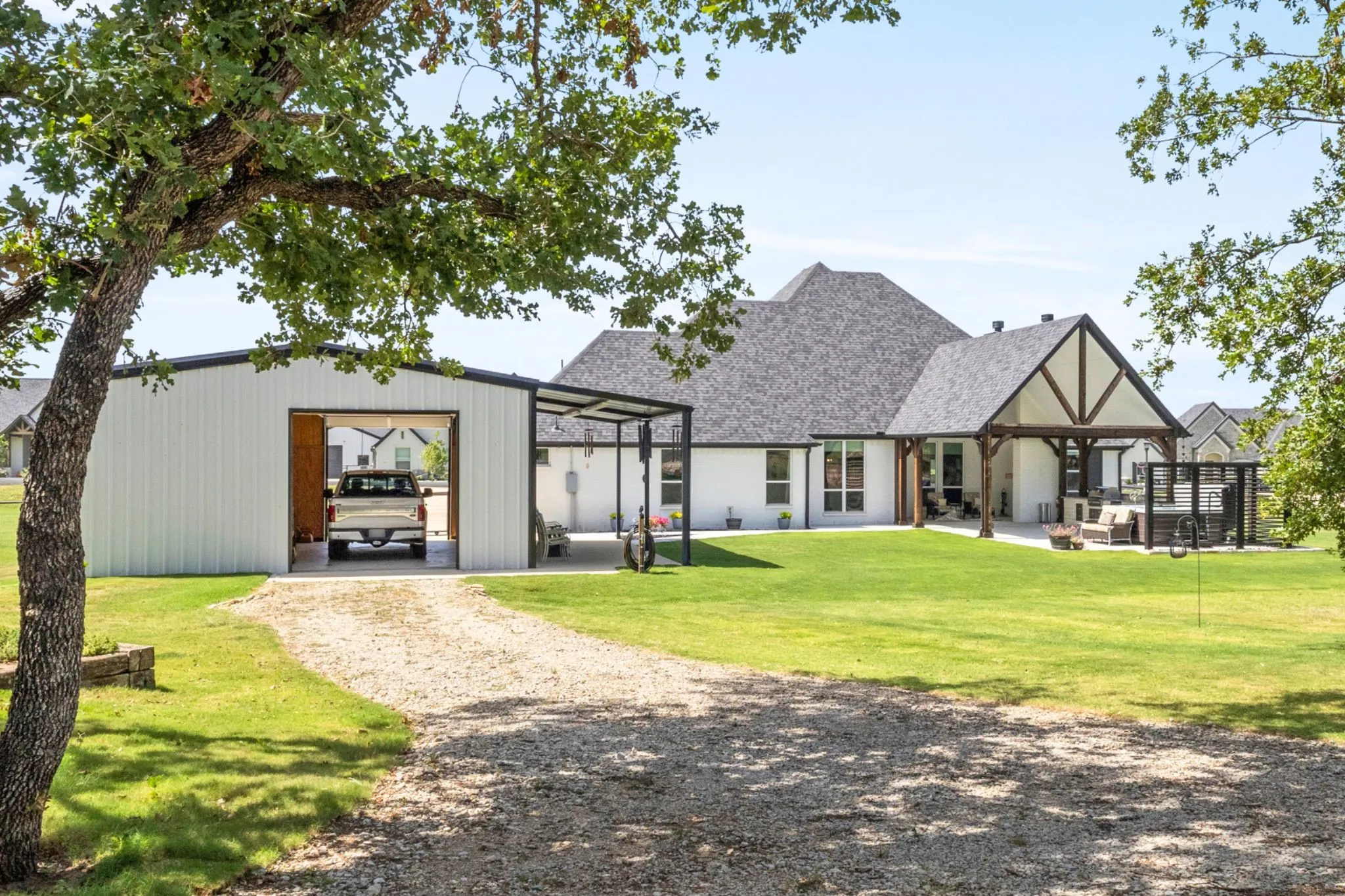 Single Family Residence For Sale in Parker County , 628 Winkler Way, Springtown, Texas 76082, 3 Bedroom, 3 Bathroom, 3 Garage spaces, 2,332 Sqft, built in 2022, mls#21318115, Real Estate Agent in Springtown, Homes For Sale in Parker county, Homes For Sale in Springtown, Realtor in Springtown Texas, Real Estate Brokerage Independent Realty Texas, Luminita Cordes Realtor