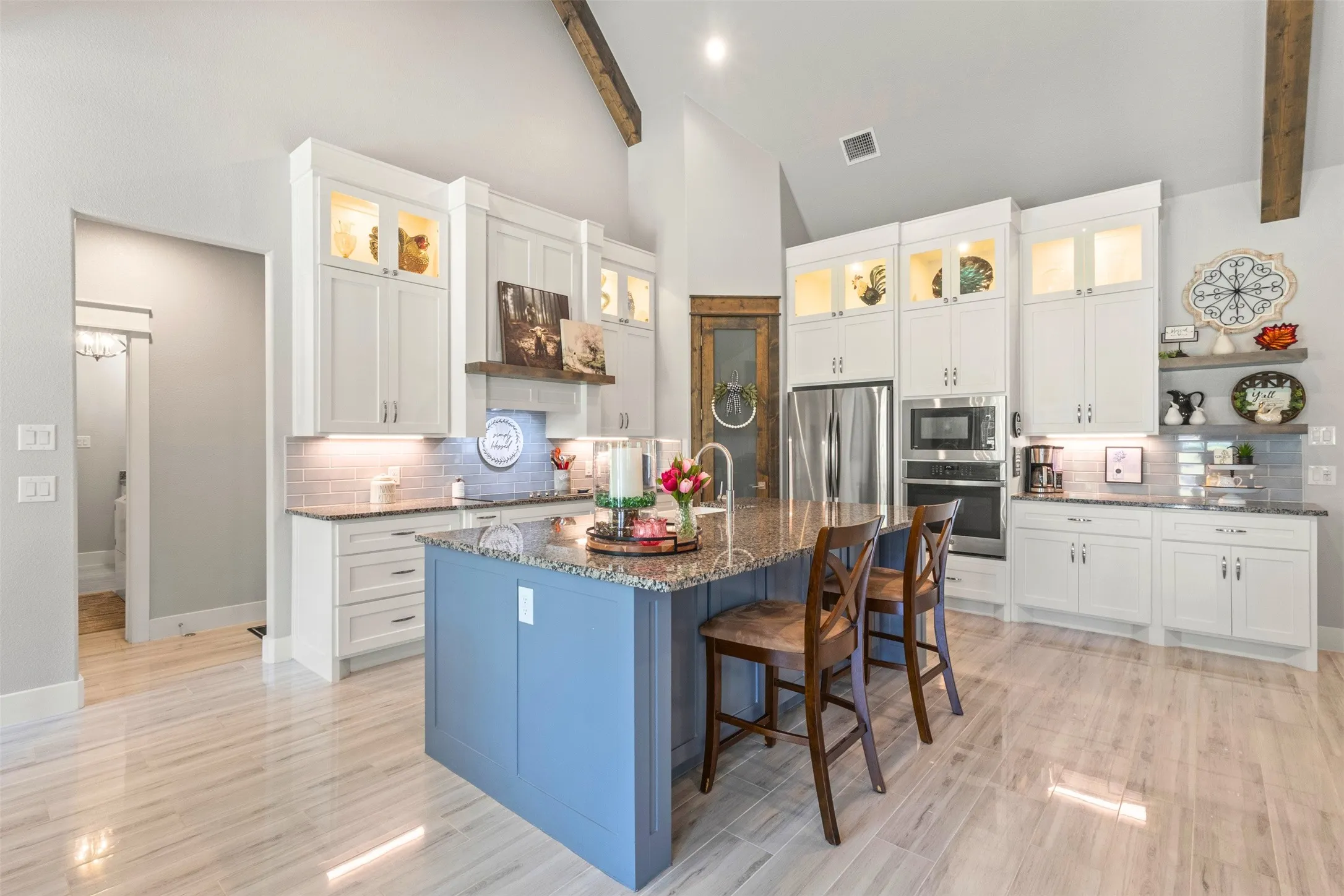 Single Family Residence For Sale in Parker County , 628 Winkler Way, Springtown, Texas 76082, 3 Bedroom, 3 Bathroom, 3 Garage spaces, 2,332 Sqft, built in 2022, mls#21318115, Real Estate Agent in Springtown, Homes For Sale in Parker county, Homes For Sale in Springtown, Realtor in Springtown Texas, Real Estate Brokerage Independent Realty Texas, Luminita Cordes Realtor