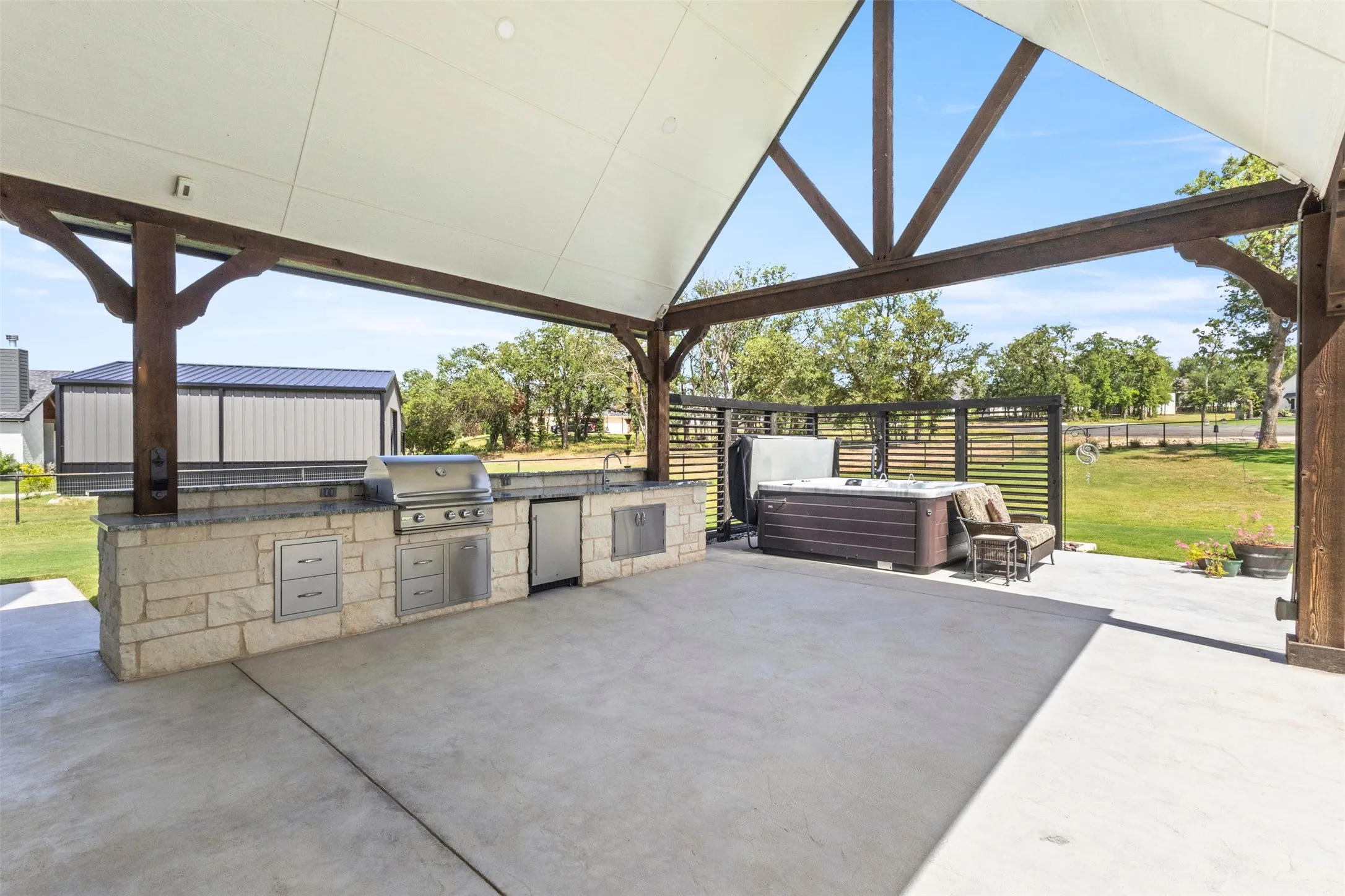 Single Family Residence For Sale in Parker County , 628 Winkler Way, Springtown, Texas 76082, 3 Bedroom, 3 Bathroom, 3 Garage spaces, 2,332 Sqft, built in 2022, mls#21318115, Real Estate Agent in Springtown, Homes For Sale in Parker county, Homes For Sale in Springtown, Realtor in Springtown Texas, Real Estate Brokerage Independent Realty Texas, Luminita Cordes Realtor