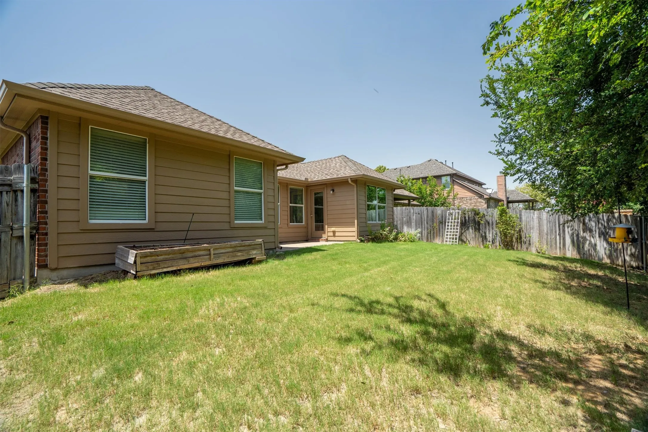 Single Family Residence For Sale in Denton County , 815 Horizon Ridge Circle, Little Elm, Texas 75068, 3 Bedroom, 2 Bathroom, 2 Garage spaces, 1,526 Sqft, built in 2008, mls#21316168, Real Estate Agent in Little Elm, Homes For Sale in Denton county, Homes For Sale in Little Elm, Realtor in Little Elm Texas, Real Estate Brokerage Independent Realty Texas, Luminita Cordes Realtor