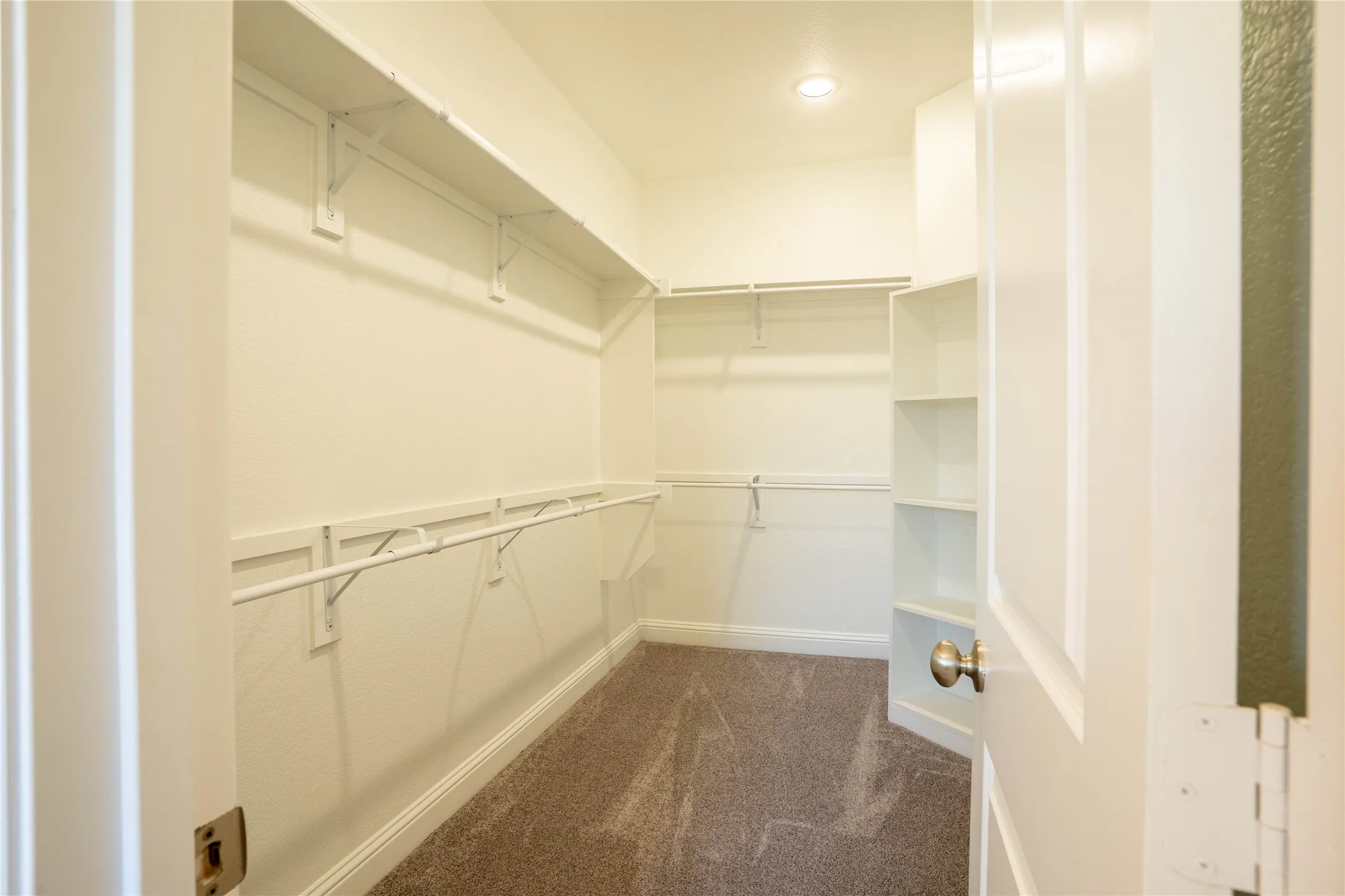 Townhouse For Rent in Hunt County , 6819 Topaz Drive, Greenville, Texas 75402, 3 Bedroom, 3 Bathroom, 2 Garage spaces, 1,926 Sqft, built in 2021, mls#21319705, Real Estate Agent in Greenville, Homes For Rent in Hunt county, Homes For Rent in Greenville, Realtor in Greenville Texas, Real Estate Brokerage Independent Realty Texas, Luminita Cordes Realtor
