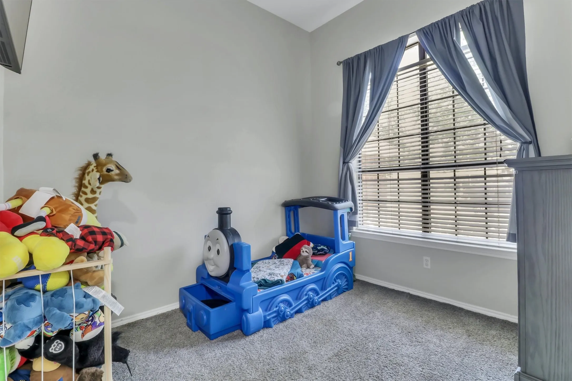 Single Family Residence For Sale in Hood County , 1506 Berry Patch Lane, Granbury, Texas 76048, 3 Bedroom, 2 Bathroom, 2 Garage spaces, 1,657 Sqft, built in 1998, mls#21318164, Real Estate Agent in Granbury, Homes For Sale in Hood county, Homes For Sale in Granbury, Realtor in Granbury Texas, Real Estate Brokerage Independent Realty Texas, Luminita Cordes Realtor