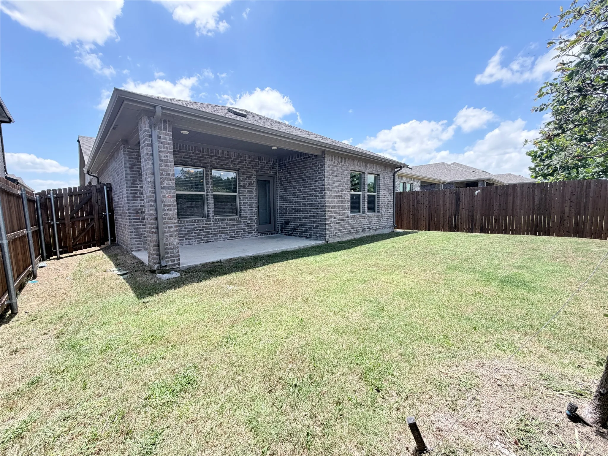 Single Family Residence For Rent in Collin County , 508 Melody Hill Drive, Princeton, Texas 75071, 3 Bedroom, 2 Bathroom, 2 Garage spaces, 1,318 Sqft, built in 2025, mls#21319710, Real Estate Agent in Princeton, Homes For Rent in Collin county, Homes For Rent in Princeton, Realtor in Princeton Texas, Real Estate Brokerage Independent Realty Texas, Luminita Cordes Realtor