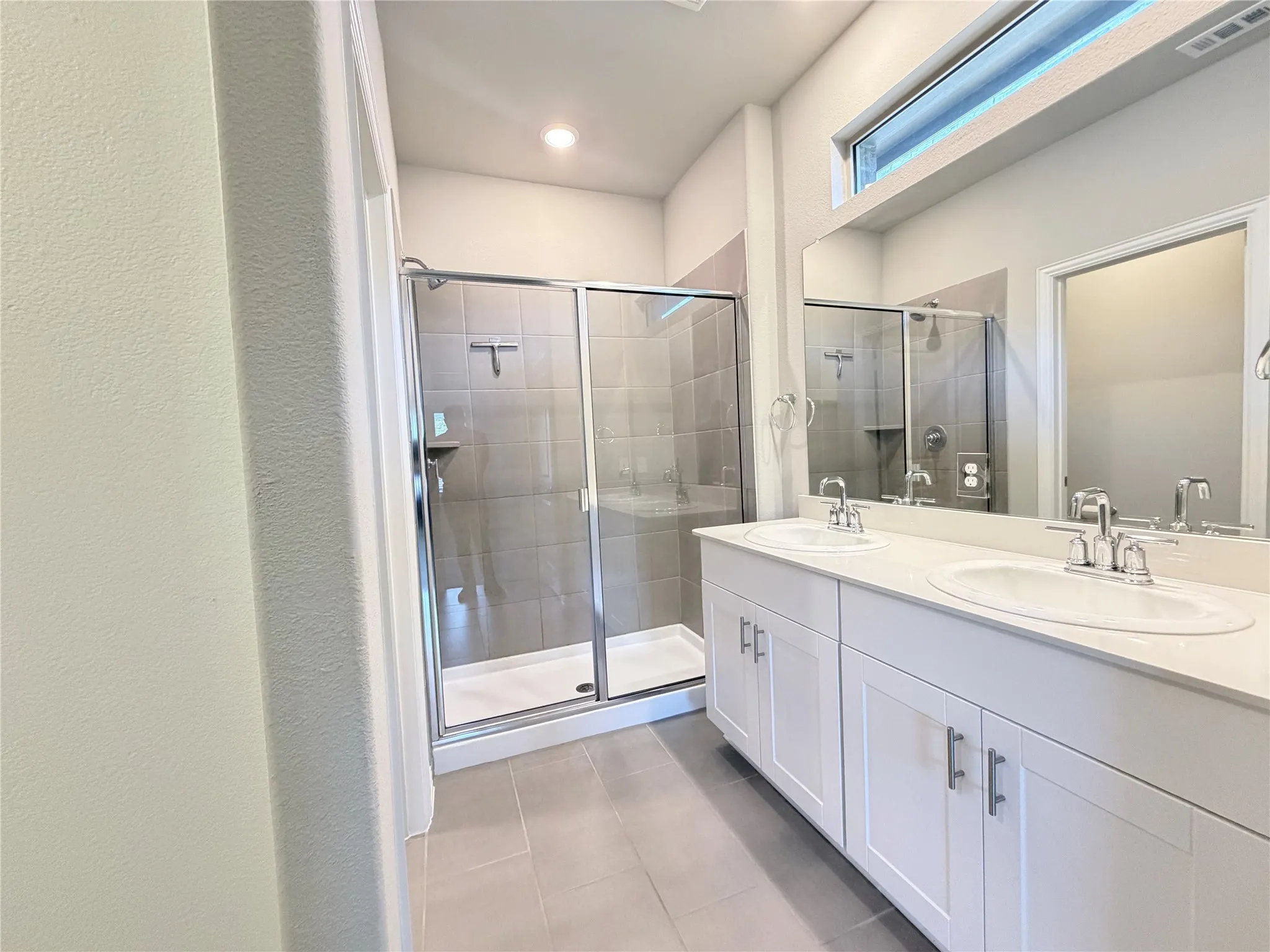 Single Family Residence For Rent in Collin County , 508 Melody Hill Drive, Princeton, Texas 75071, 3 Bedroom, 2 Bathroom, 2 Garage spaces, 1,318 Sqft, built in 2025, mls#21319710, Real Estate Agent in Princeton, Homes For Rent in Collin county, Homes For Rent in Princeton, Realtor in Princeton Texas, Real Estate Brokerage Independent Realty Texas, Luminita Cordes Realtor