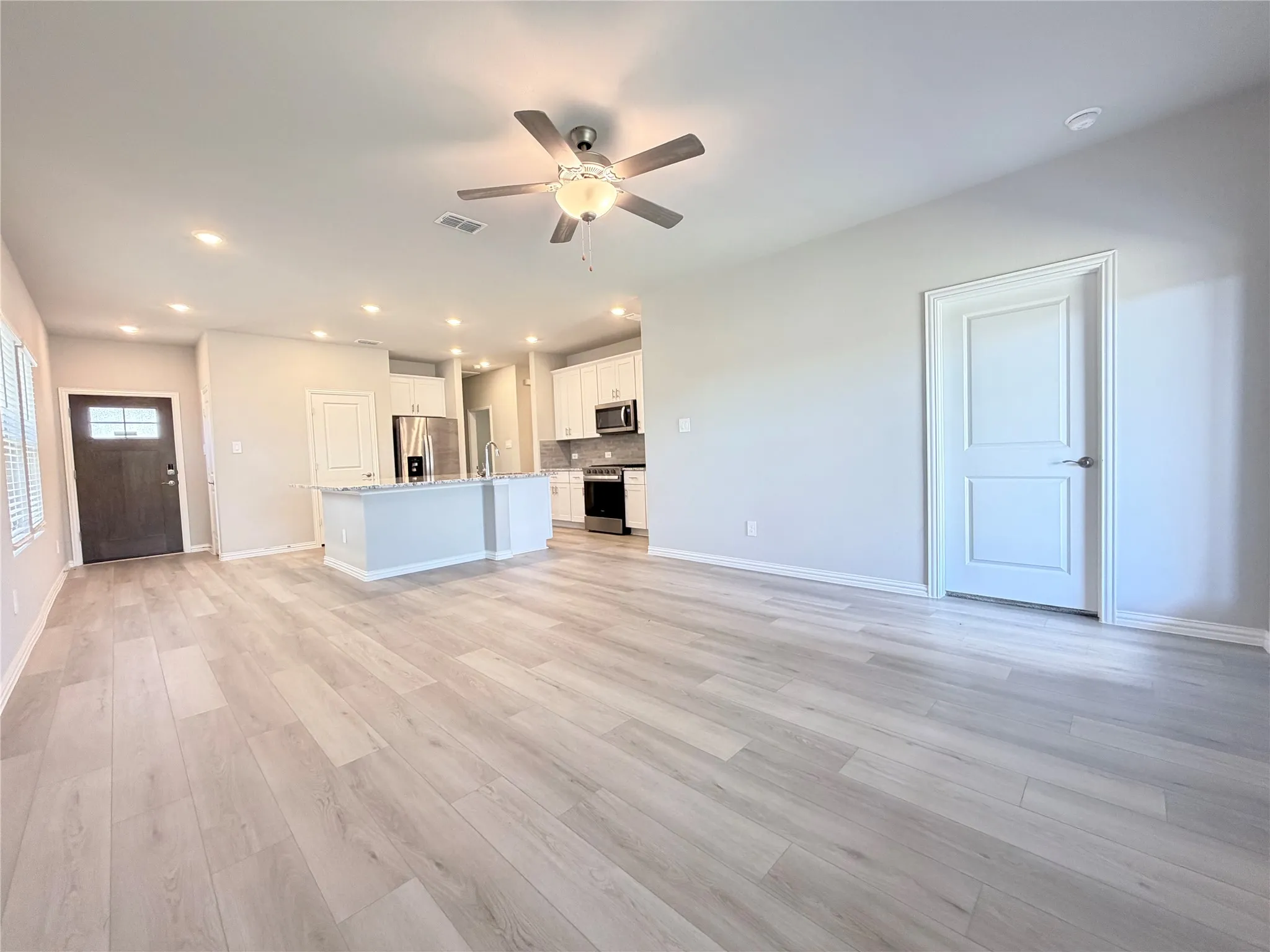 Single Family Residence For Rent in Collin County , 508 Melody Hill Drive, Princeton, Texas 75071, 3 Bedroom, 2 Bathroom, 2 Garage spaces, 1,318 Sqft, built in 2025, mls#21319710, Real Estate Agent in Princeton, Homes For Rent in Collin county, Homes For Rent in Princeton, Realtor in Princeton Texas, Real Estate Brokerage Independent Realty Texas, Luminita Cordes Realtor