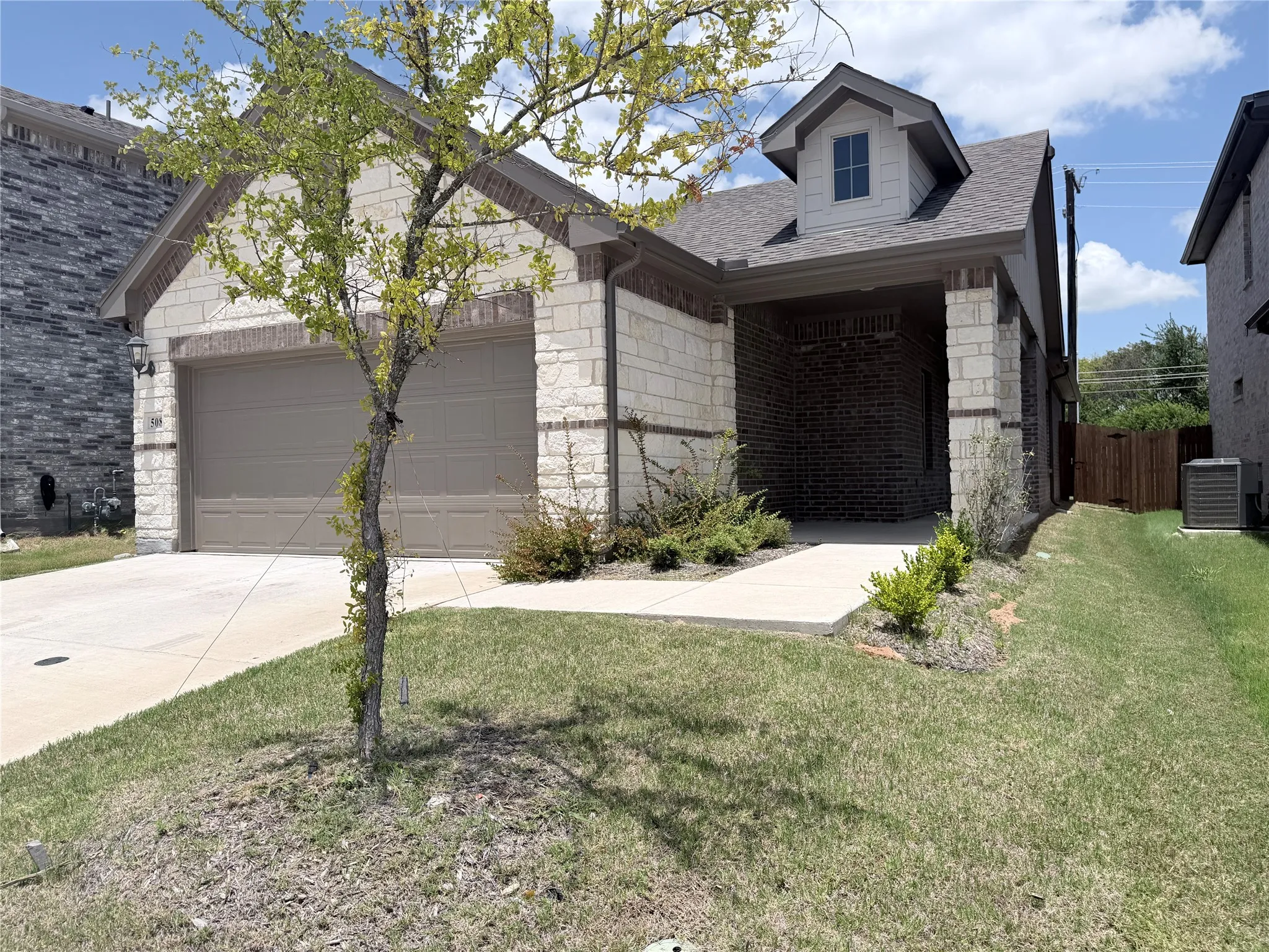 Single Family Residence For Rent in Collin County , 508 Melody Hill Drive, Princeton, Texas 75071, 3 Bedroom, 2 Bathroom, 2 Garage spaces, 1,318 Sqft, built in 2025, mls#21319710, Real Estate Agent in Princeton, Homes For Rent in Collin county, Homes For Rent in Princeton, Realtor in Princeton Texas, Real Estate Brokerage Independent Realty Texas, Luminita Cordes Realtor