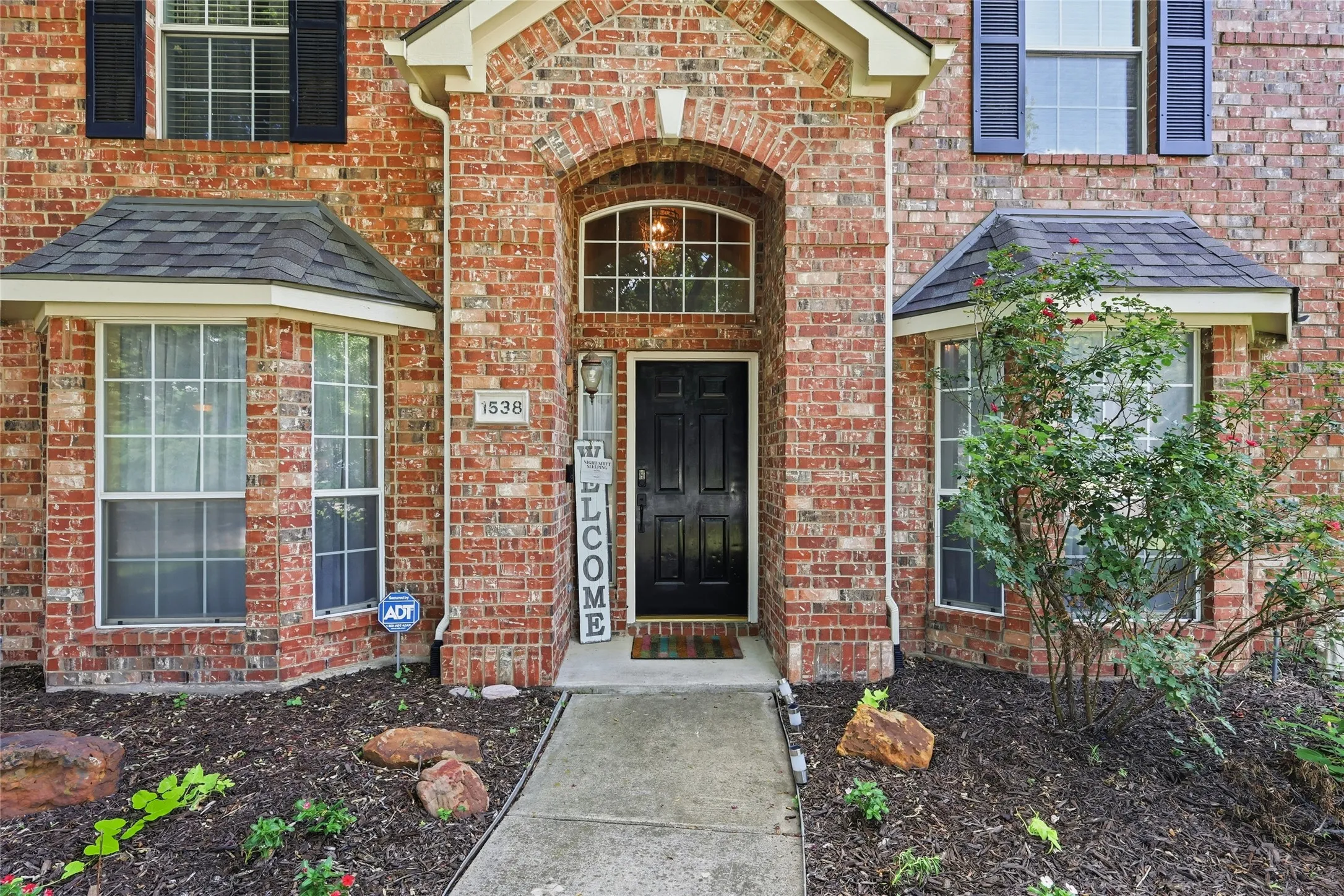 Single Family Residence For Sale in Tarrant County , 1538 Highland Lakes Drive, Keller, Texas 76248, 4 Bedroom, 3 Bathroom, 2 Garage spaces, 3,123 Sqft, built in 1998, mls#21318805, Real Estate Agent in Keller, Homes For Sale in Tarrant county, Homes For Sale in Keller, Realtor in Keller Texas, Real Estate Brokerage Independent Realty Texas, Luminita Cordes Realtor