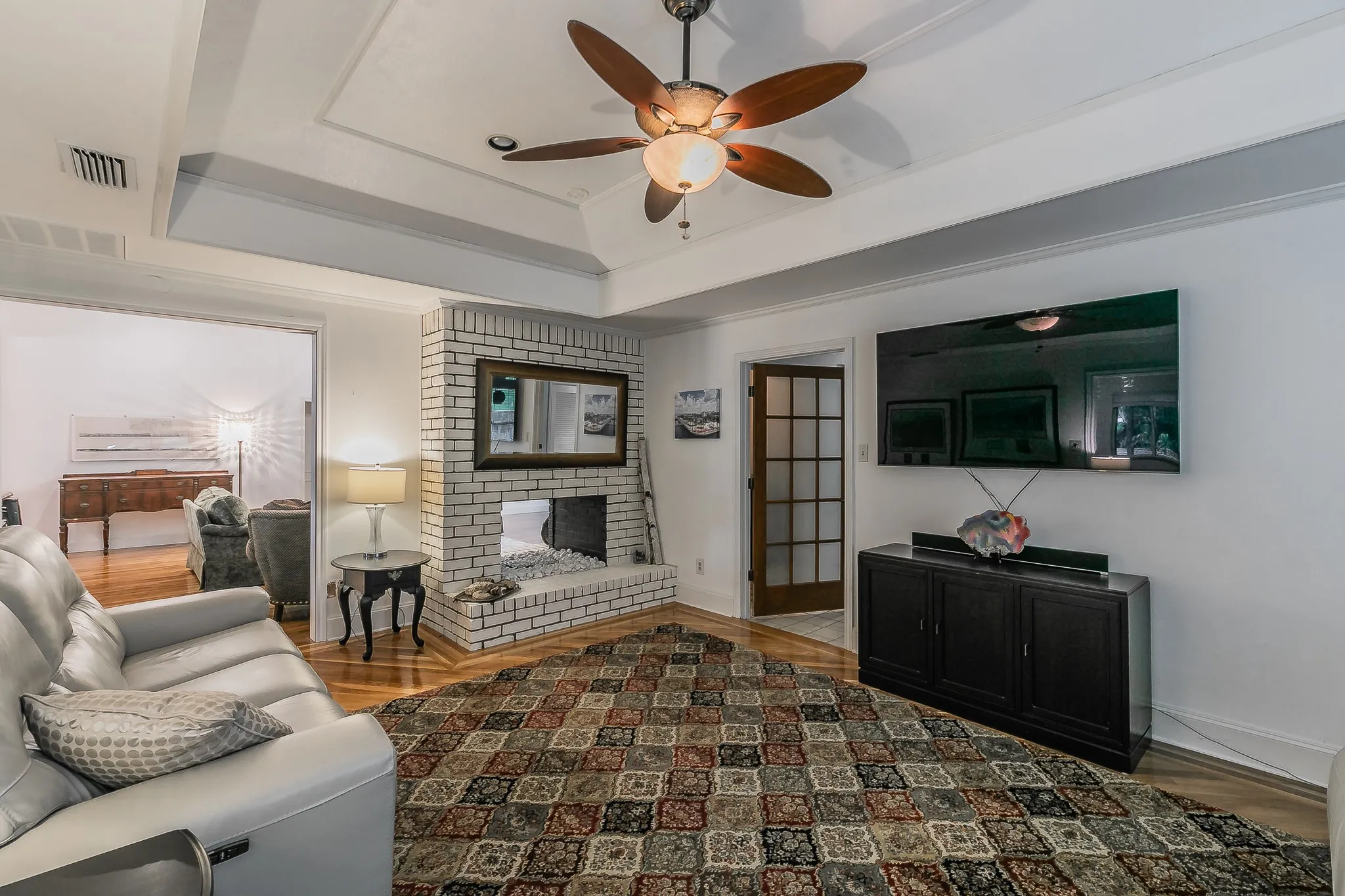 Single Family Residence For Rent in Tarrant County , 4105 Lexington Parkway, Colleyville, Texas 76034, 5 Bedrooms, 3 Bathrooms, 3 Garage spaces, 3,242 Sqft, built in 1987, Price $5,300, mls#21319694, Real Estate Agent in Colleyville, Homes For Rent in Tarrant county, Homes For Rent in Colleyville, Realtor in Colleyville Texas, Real Estate Brokerage Independent Realty Texas, Luminita Cordes Realtor