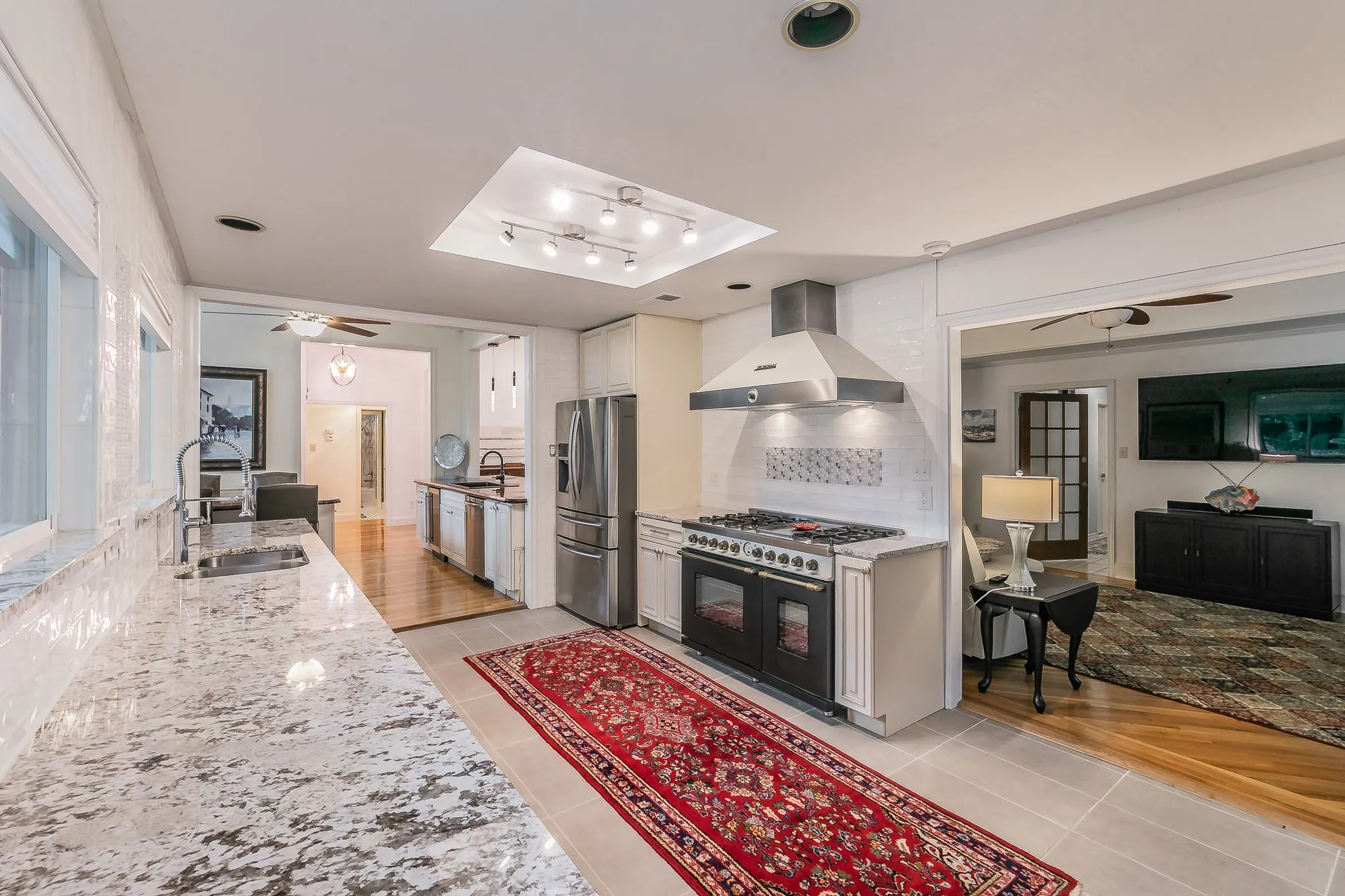 Single Family Residence For Rent in Tarrant County , 4105 Lexington Parkway, Colleyville, Texas 76034, 5 Bedrooms, 3 Bathrooms, 3 Garage spaces, 3,242 Sqft, built in 1987, Price $5,300, mls#21319694, Real Estate Agent in Colleyville, Homes For Rent in Tarrant county, Homes For Rent in Colleyville, Realtor in Colleyville Texas, Real Estate Brokerage Independent Realty Texas, Luminita Cordes Realtor