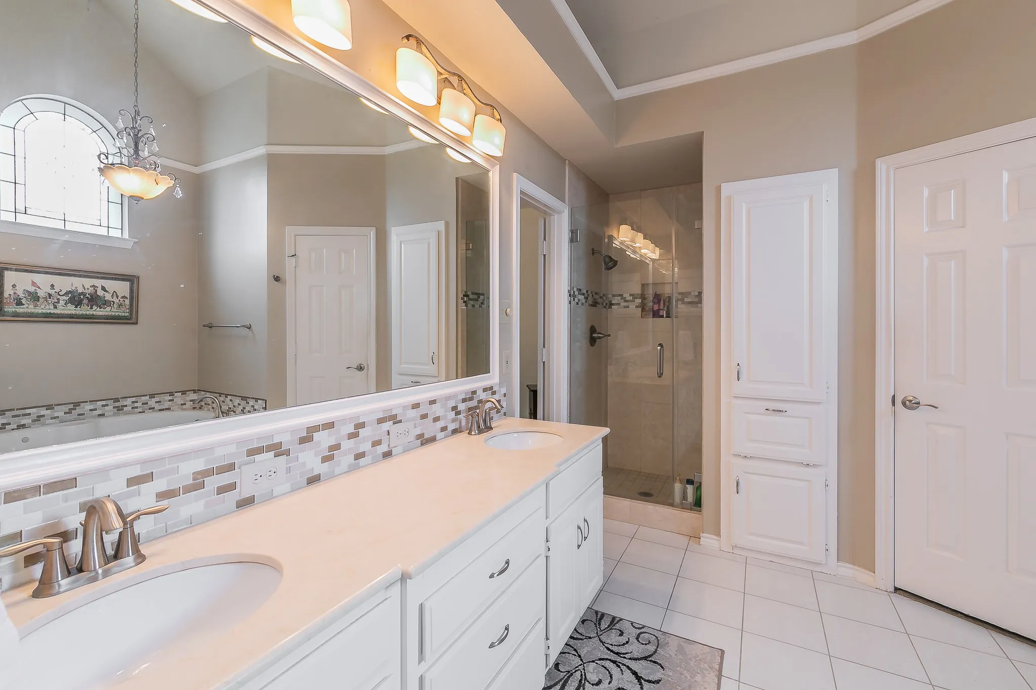 Single Family Residence For Rent in Tarrant County , 4105 Lexington Parkway, Colleyville, Texas 76034, 5 Bedrooms, 3 Bathrooms, 3 Garage spaces, 3,242 Sqft, built in 1987, Price $5,300, mls#21319694, Real Estate Agent in Colleyville, Homes For Rent in Tarrant county, Homes For Rent in Colleyville, Realtor in Colleyville Texas, Real Estate Brokerage Independent Realty Texas, Luminita Cordes Realtor