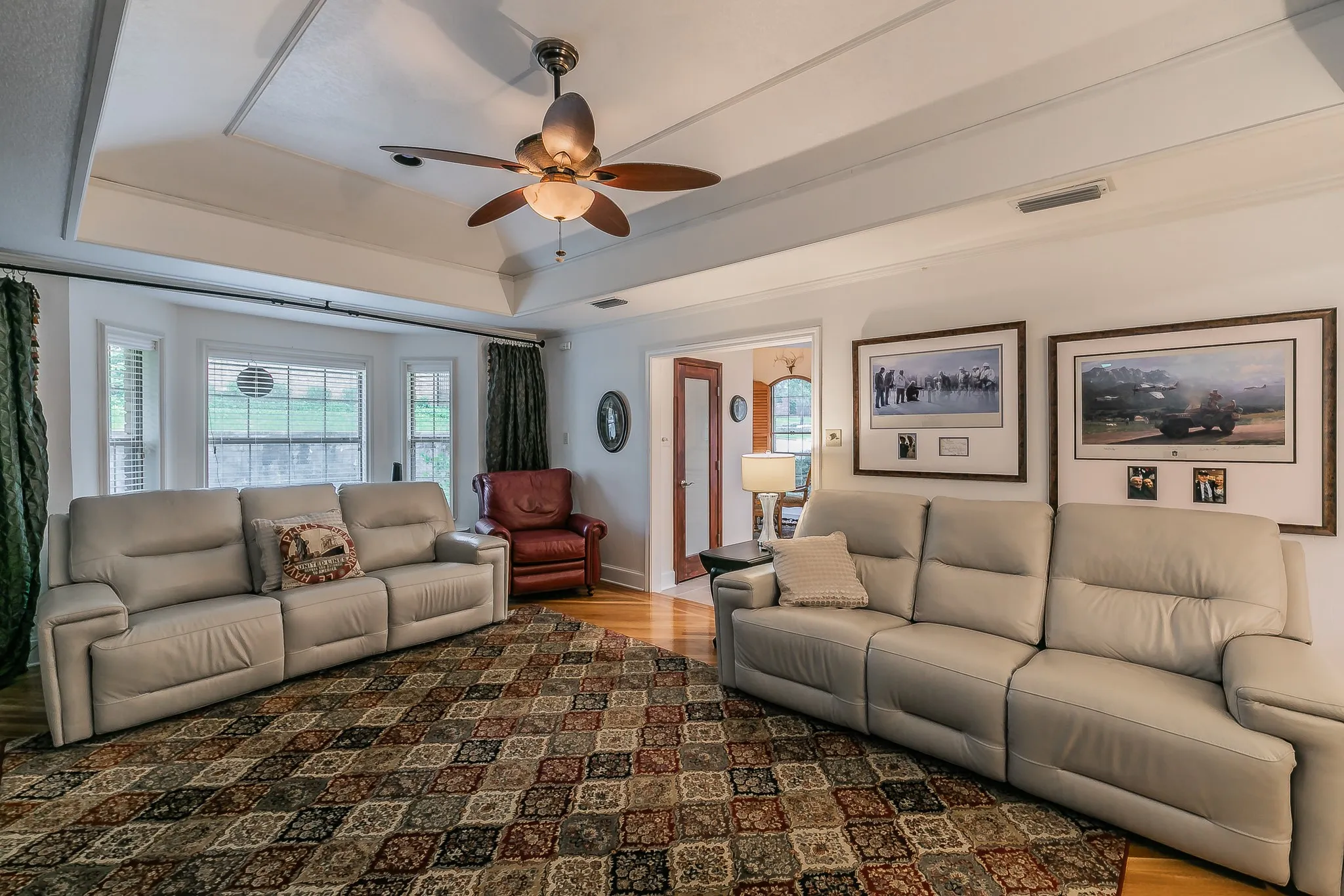 Single Family Residence For Rent in Tarrant County , 4105 Lexington Parkway, Colleyville, Texas 76034, 5 Bedrooms, 3 Bathrooms, 3 Garage spaces, 3,242 Sqft, built in 1987, Price $5,300, mls#21319694, Real Estate Agent in Colleyville, Homes For Rent in Tarrant county, Homes For Rent in Colleyville, Realtor in Colleyville Texas, Real Estate Brokerage Independent Realty Texas, Luminita Cordes Realtor