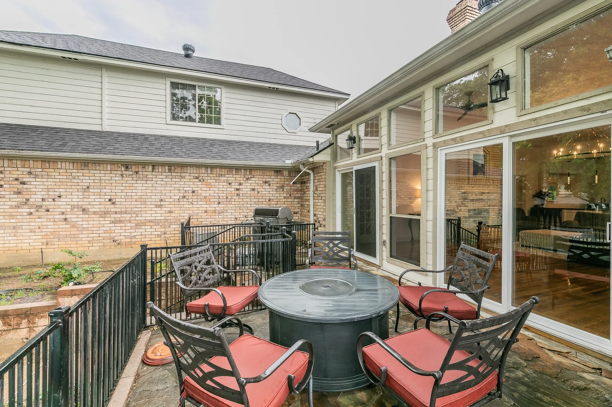 Single Family Residence For Rent in Tarrant County , 4105 Lexington Parkway, Colleyville, Texas 76034, 5 Bedrooms, 3 Bathrooms, 3 Garage spaces, 3,242 Sqft, built in 1987, Price $5,300, mls#21319694, Real Estate Agent in Colleyville, Homes For Rent in Tarrant county, Homes For Rent in Colleyville, Realtor in Colleyville Texas, Real Estate Brokerage Independent Realty Texas, Luminita Cordes Realtor