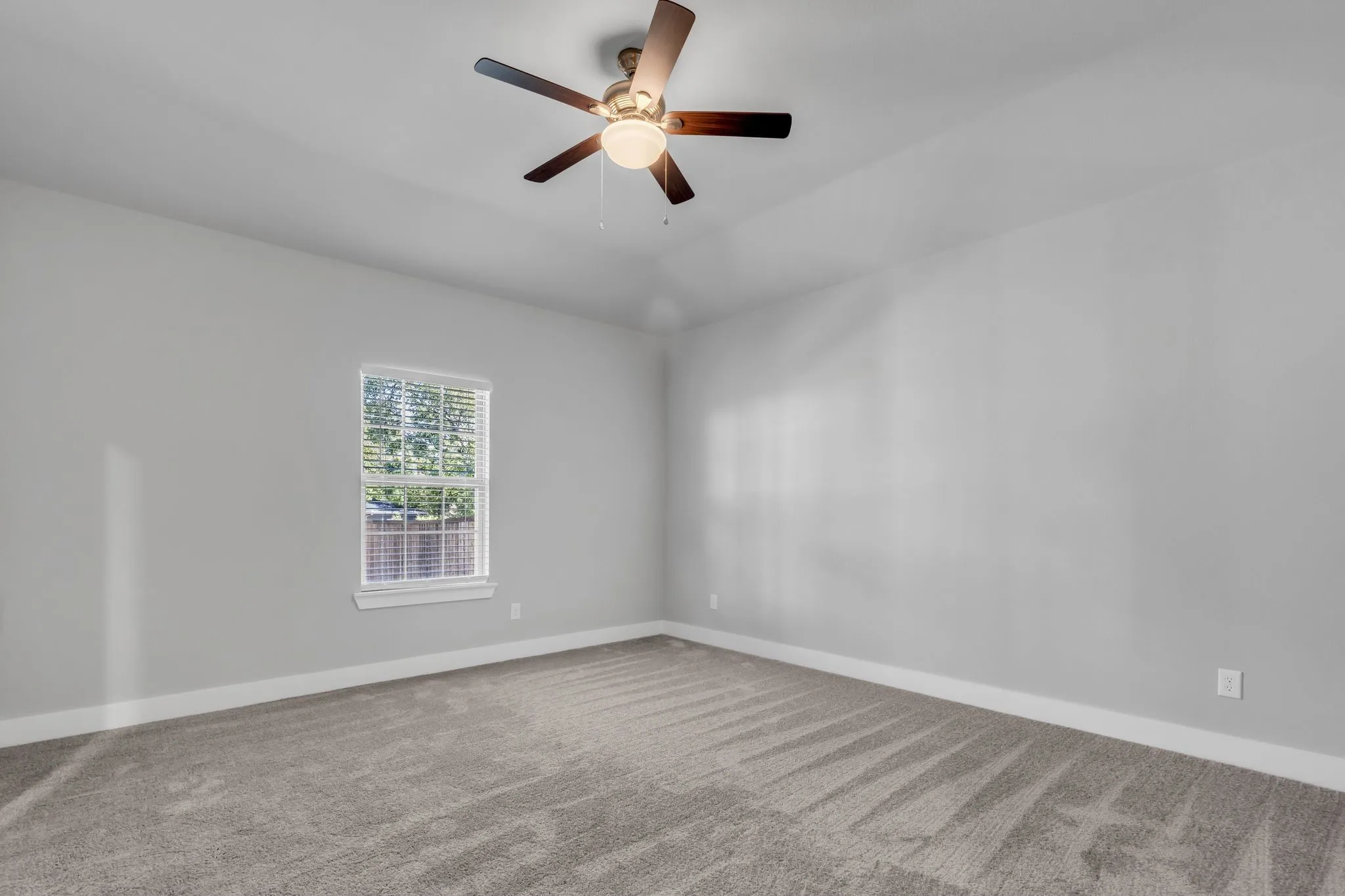Single Family Residence For Rent in Grayson County , 121 W Morton Street, Denison, Texas 75021, 3 Bedroom, 2 Bathroom, 2 Garage spaces, 1,598 Sqft, built in 2023, mls#21319724, Real Estate Agent in Denison, Homes For Rent in Grayson county, Homes For Rent in Denison, Realtor in Denison Texas, Real Estate Brokerage Independent Realty Texas, Luminita Cordes Realtor