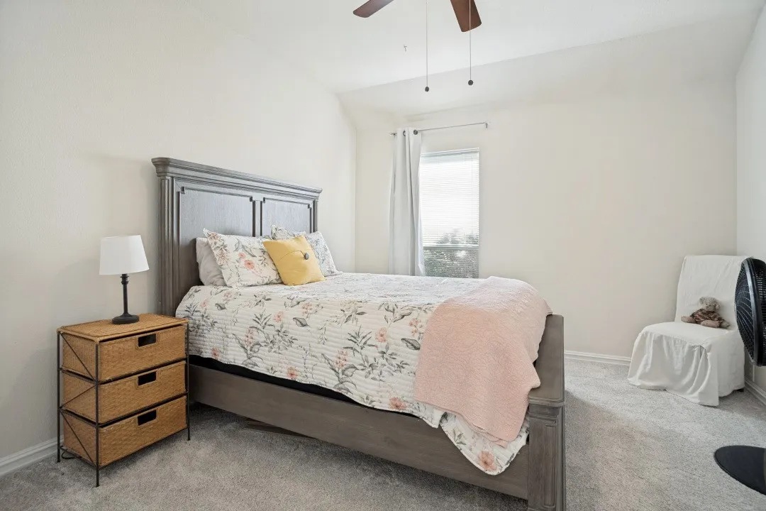 Single Family Residence For Sale in Collin County , 6101 Berkshire Road, Mc Kinney, Texas 75072, 4 Bedroom, 2 Bathroom, 2 Garage spaces, 1,890 Sqft, built in 2000, mls#21314530, Real Estate Agent in Mc Kinney, Homes For Sale in Collin county, Homes For Sale in Mc Kinney, Realtor in Mc Kinney Texas, Real Estate Brokerage Independent Realty Texas, Luminita Cordes Realtor