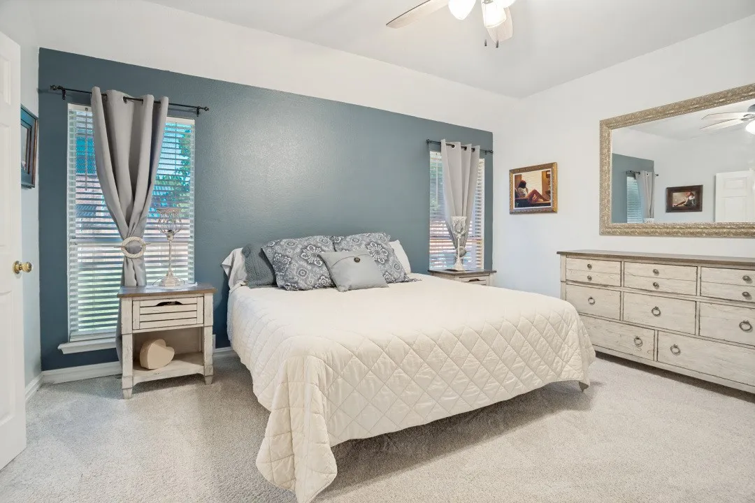 SPACIOUS PRIMARY BEDROOM!