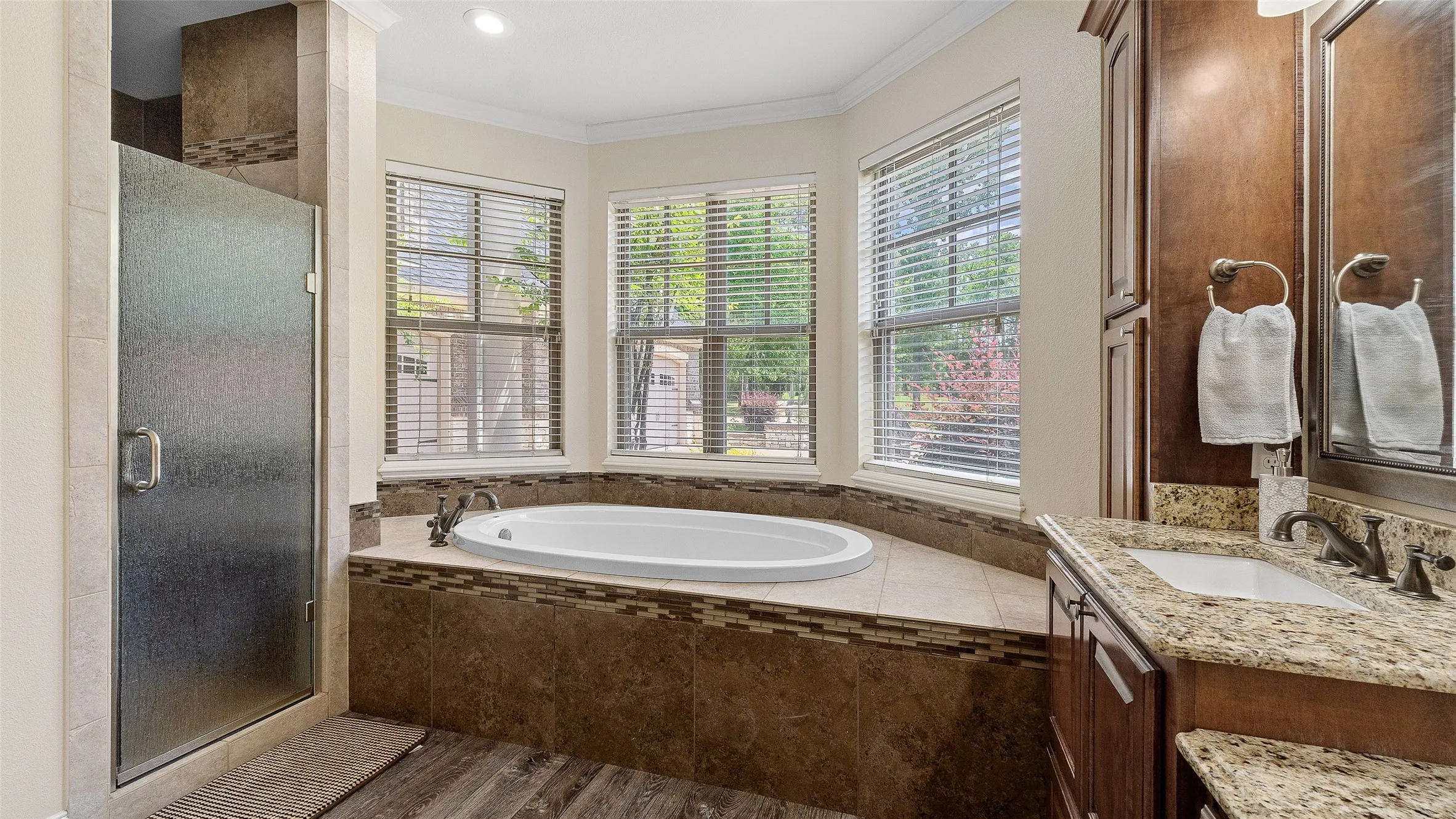 Single Family Residence For Sale in Cass County , 1411 County Road 4120, Atlanta, Texas 75551, 4 Bedroom, 4 Bathroom, 3 Garage spaces, 3,810 Sqft, built in 2010, mls#21319700, Real Estate Agent in Atlanta, Homes For Sale in Cass county, Homes For Sale in Atlanta, Realtor in Atlanta Texas, Real Estate Brokerage Independent Realty Texas, Luminita Cordes Realtor