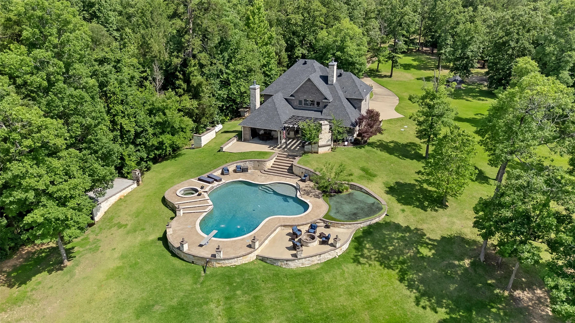 Single Family Residence For Sale in Cass County , 1411 County Road 4120, Atlanta, Texas 75551, 4 Bedroom, 4 Bathroom, 3 Garage spaces, 3,810 Sqft, built in 2010, mls#21319700, Real Estate Agent in Atlanta, Homes For Sale in Cass county, Homes For Sale in Atlanta, Realtor in Atlanta Texas, Real Estate Brokerage Independent Realty Texas, Luminita Cordes Realtor