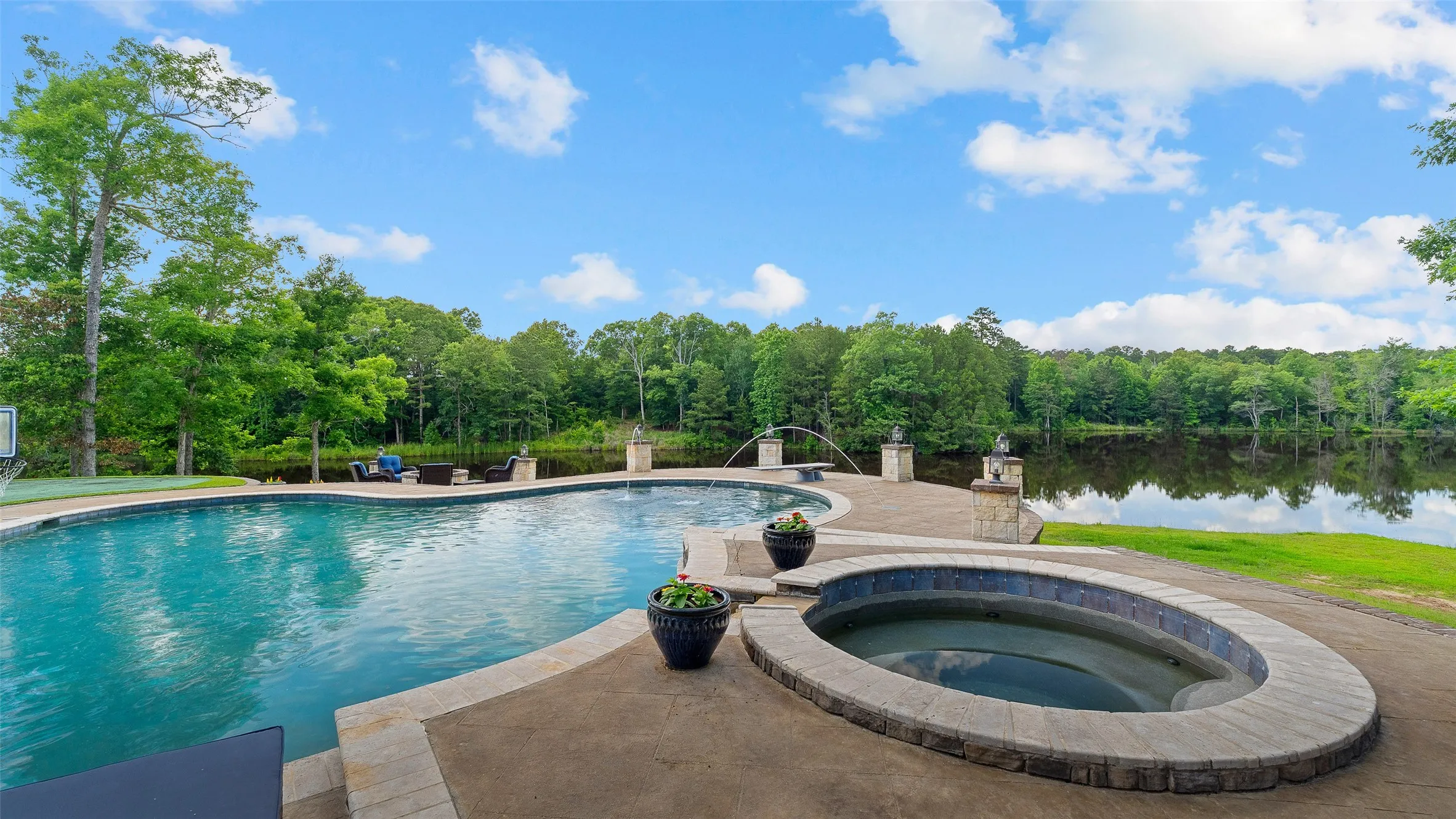 Single Family Residence For Sale in Cass County , 1411 County Road 4120, Atlanta, Texas 75551, 4 Bedroom, 4 Bathroom, 3 Garage spaces, 3,810 Sqft, built in 2010, mls#21319700, Real Estate Agent in Atlanta, Homes For Sale in Cass county, Homes For Sale in Atlanta, Realtor in Atlanta Texas, Real Estate Brokerage Independent Realty Texas, Luminita Cordes Realtor