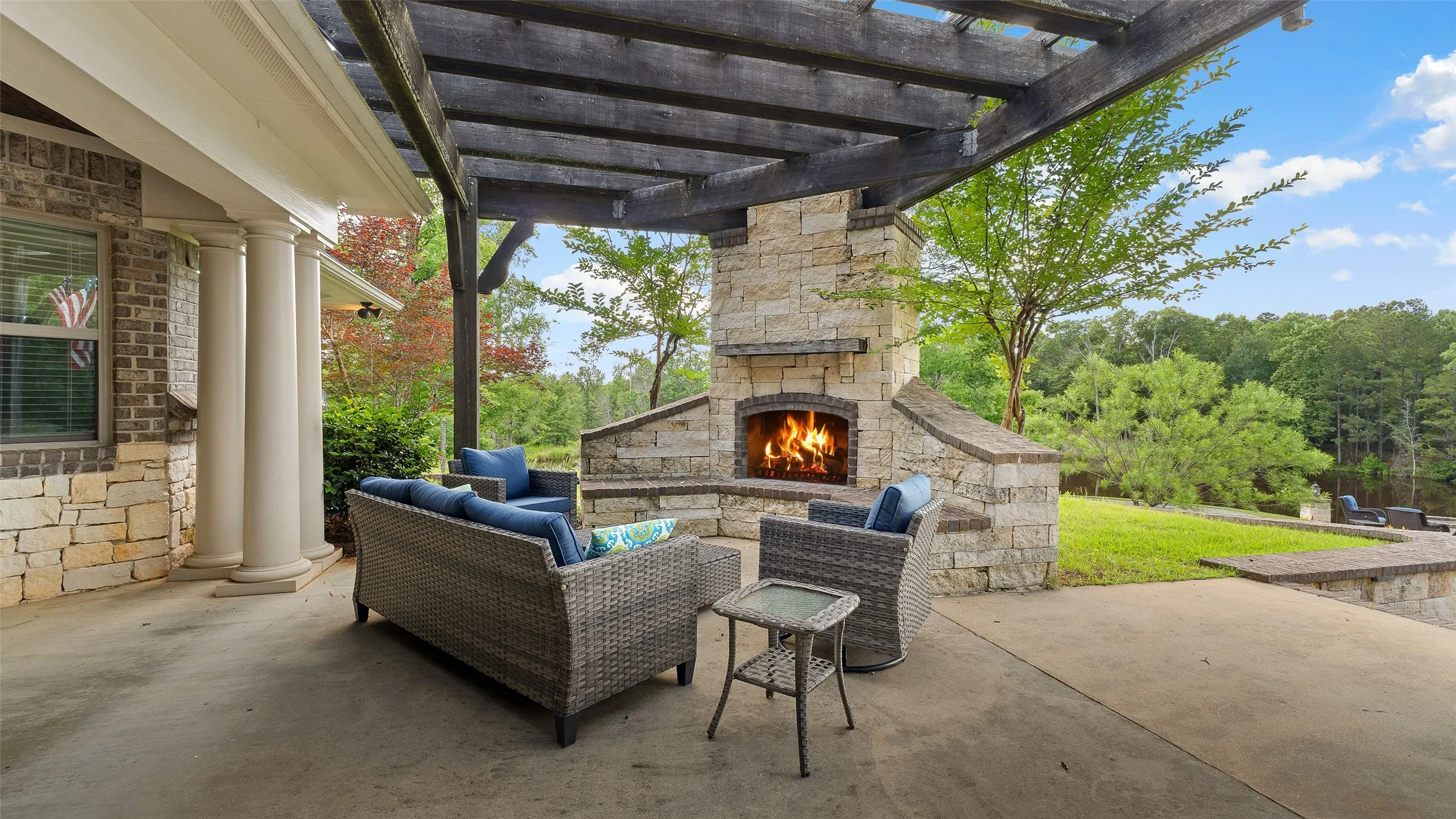 Single Family Residence For Sale in Cass County , 1411 County Road 4120, Atlanta, Texas 75551, 4 Bedroom, 4 Bathroom, 3 Garage spaces, 3,810 Sqft, built in 2010, mls#21319700, Real Estate Agent in Atlanta, Homes For Sale in Cass county, Homes For Sale in Atlanta, Realtor in Atlanta Texas, Real Estate Brokerage Independent Realty Texas, Luminita Cordes Realtor