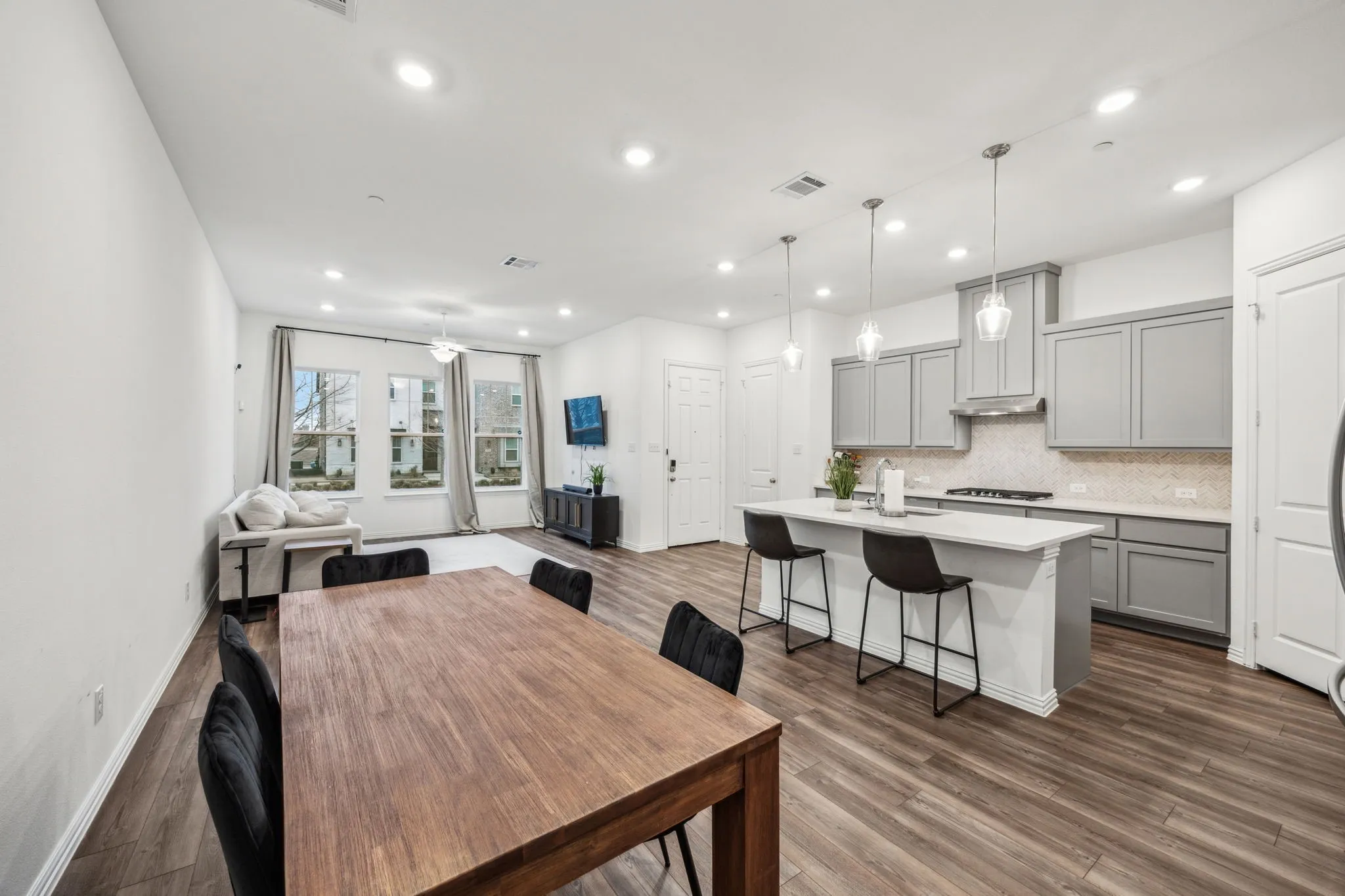 Townhouse For Sale in Dallas County , 3225 Switch Street, Sachse, Texas 75048, 3 Bedroom, 3 Bathroom, 2 Garage spaces, 1,950 Sqft, built in 2022, mls#21319388, Real Estate Agent in Sachse, Homes For Sale in Dallas county, Homes For Sale in Sachse, Realtor in Sachse Texas, Real Estate Brokerage Independent Realty Texas, Luminita Cordes Realtor