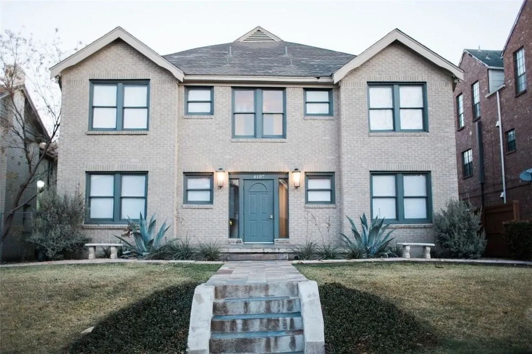 Apartment For Rent in Dallas County , 4107 Herschel Avenue 4, Dallas, Texas 75219, 0, 1 Bathroom, Garage spaces, 500 Sqft, built in 1930, Price $900, mls#21319755, Real Estate Agent in Dallas, Homes For Rent in Dallas county, Homes For Rent in Dallas, Realtor in Dallas Texas, Real Estate Brokerage Independent Realty Texas, Luminita Cordes Realtor