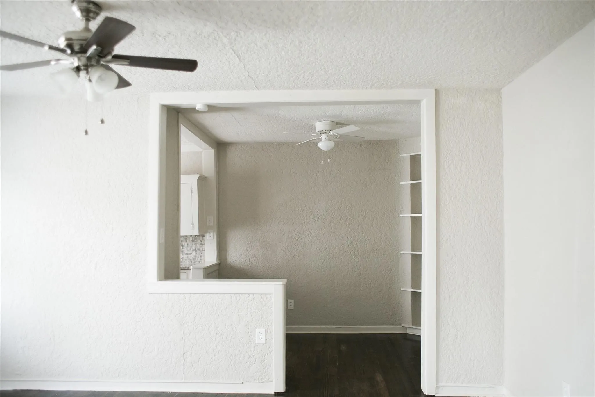 Apartment For Rent in Dallas County , 4107 Herschel Avenue 4, Dallas, Texas 75219, 0, 1 Bathroom, Garage spaces, 500 Sqft, built in 1930, Price $900, mls#21319755, Real Estate Agent in Dallas, Homes For Rent in Dallas county, Homes For Rent in Dallas, Realtor in Dallas Texas, Real Estate Brokerage Independent Realty Texas, Luminita Cordes Realtor