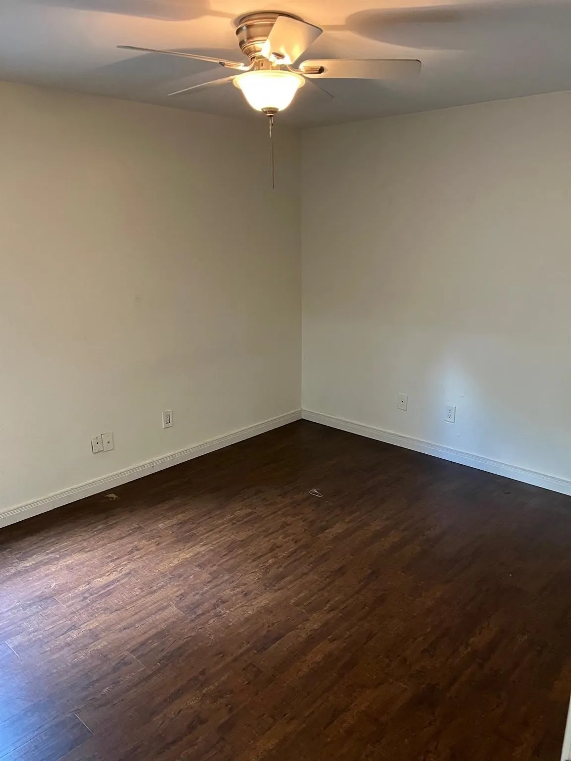 Apartment For Rent in Dallas County , 8180 Lemmon Avenue 204, Dallas, Texas 75209, 1 Bedroom, 1 Bathroom, Garage spaces, 600 Sqft, built in 1984, Price $1,025, mls#21319777, Real Estate Agent in Dallas, Homes For Rent in Dallas county, Homes For Rent in Dallas, Realtor in Dallas Texas, Real Estate Brokerage Independent Realty Texas, Luminita Cordes Realtor