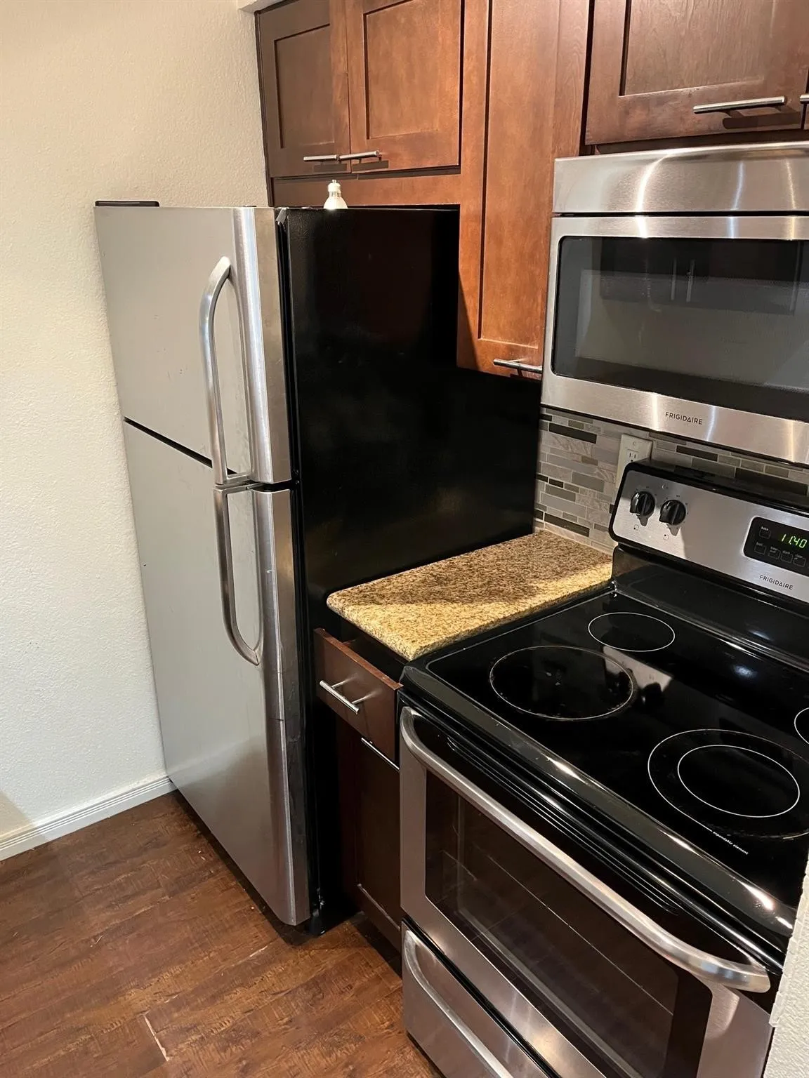 Apartment For Rent in Dallas County , 8180 Lemmon Avenue 204, Dallas, Texas 75209, 1 Bedroom, 1 Bathroom, Garage spaces, 600 Sqft, built in 1984, Price $1,025, mls#21319777, Real Estate Agent in Dallas, Homes For Rent in Dallas county, Homes For Rent in Dallas, Realtor in Dallas Texas, Real Estate Brokerage Independent Realty Texas, Luminita Cordes Realtor
