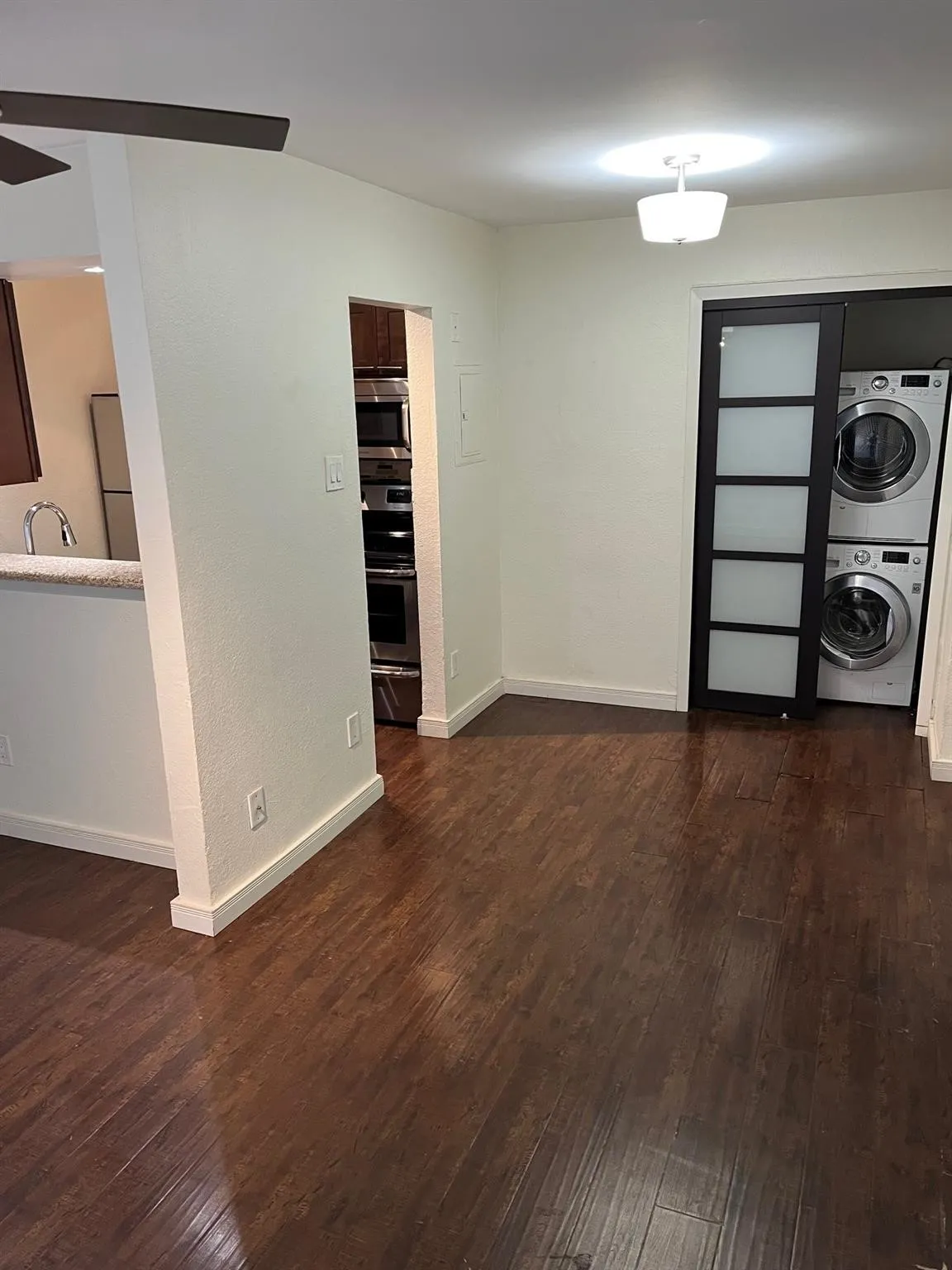 Apartment For Rent in Dallas County , 8180 Lemmon Avenue 204, Dallas, Texas 75209, 1 Bedroom, 1 Bathroom, Garage spaces, 600 Sqft, built in 1984, Price $1,025, mls#21319777, Real Estate Agent in Dallas, Homes For Rent in Dallas county, Homes For Rent in Dallas, Realtor in Dallas Texas, Real Estate Brokerage Independent Realty Texas, Luminita Cordes Realtor