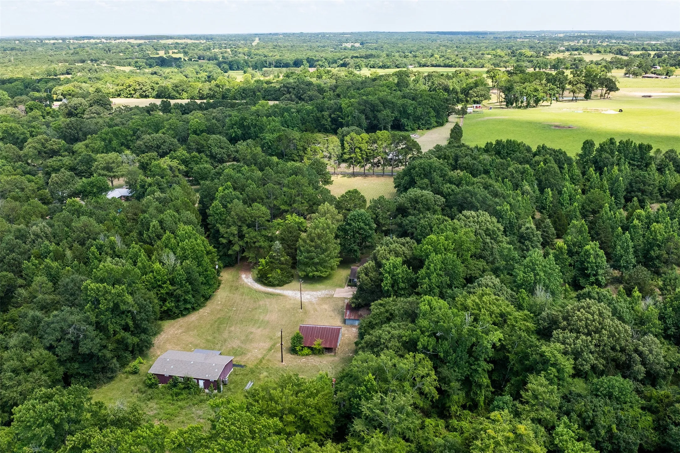 Single Family Residence For Sale in Van Zandt County , 741 VZ County Road 4134, Canton, Texas 75103, 3 Bedroom, 1 Bathroom, 2 Garage spaces, 1,491 Sqft, built in 1984, mls#21318274, Real Estate Agent in Canton, Homes For Sale in Van Zandt county, Homes For Sale in Canton, Realtor in Canton Texas, Real Estate Brokerage Independent Realty Texas, Luminita Cordes Realtor