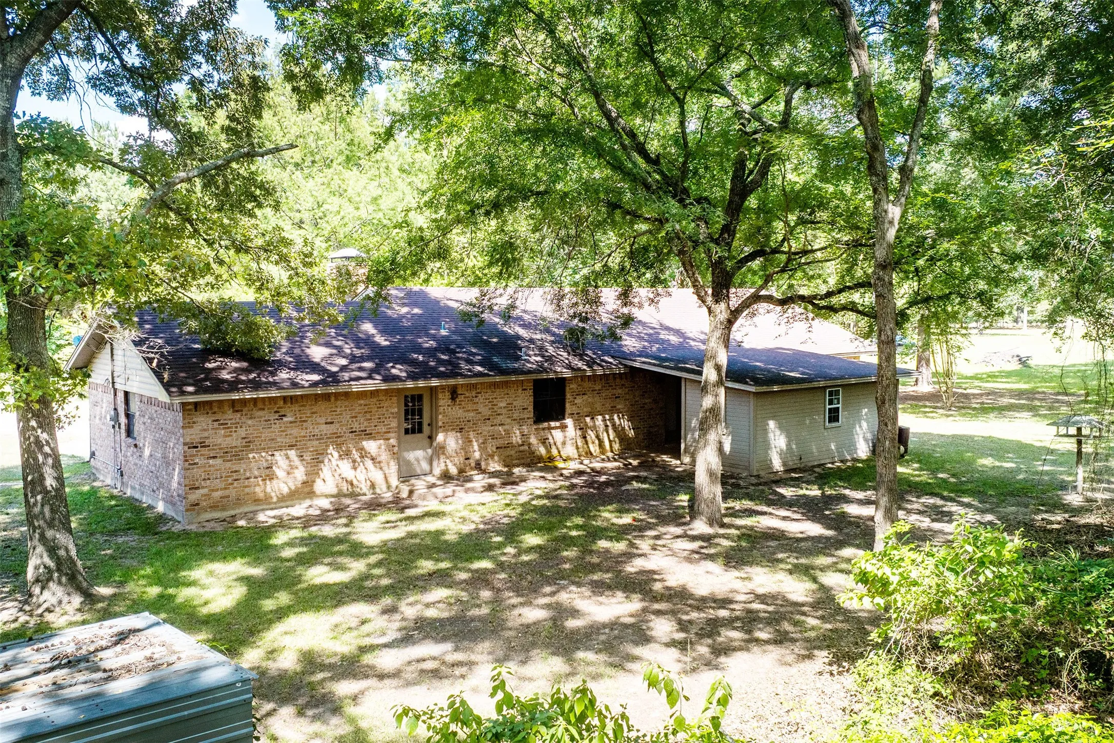 Single Family Residence For Sale in Van Zandt County , 741 VZ County Road 4134, Canton, Texas 75103, 3 Bedroom, 1 Bathroom, 2 Garage spaces, 1,491 Sqft, built in 1984, mls#21318274, Real Estate Agent in Canton, Homes For Sale in Van Zandt county, Homes For Sale in Canton, Realtor in Canton Texas, Real Estate Brokerage Independent Realty Texas, Luminita Cordes Realtor