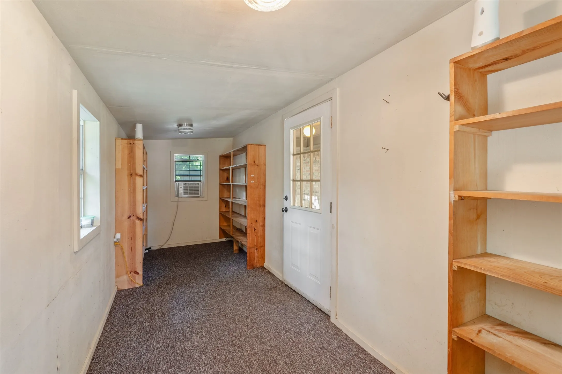 Single Family Residence For Sale in Van Zandt County , 741 VZ County Road 4134, Canton, Texas 75103, 3 Bedroom, 1 Bathroom, 2 Garage spaces, 1,491 Sqft, built in 1984, mls#21318274, Real Estate Agent in Canton, Homes For Sale in Van Zandt county, Homes For Sale in Canton, Realtor in Canton Texas, Real Estate Brokerage Independent Realty Texas, Luminita Cordes Realtor