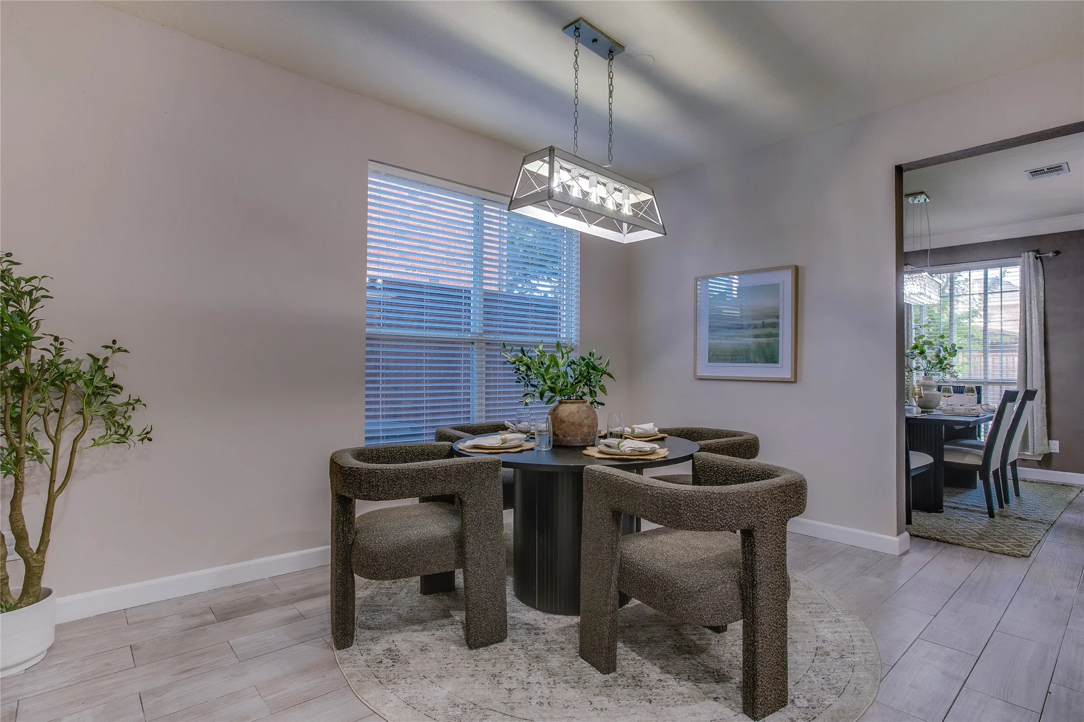 Single Family Residence For Sale in Denton County , 1040 Churchill Drive, Frisco, Texas 75036, 5 Bedroom, 3 Bathroom, 2 Garage spaces, 3,177 Sqft, built in 2001, mls#21313859, Real Estate Agent in Frisco, Homes For Sale in Denton county, Homes For Sale in Frisco, Realtor in Frisco Texas, Real Estate Brokerage Independent Realty Texas, Luminita Cordes Realtor