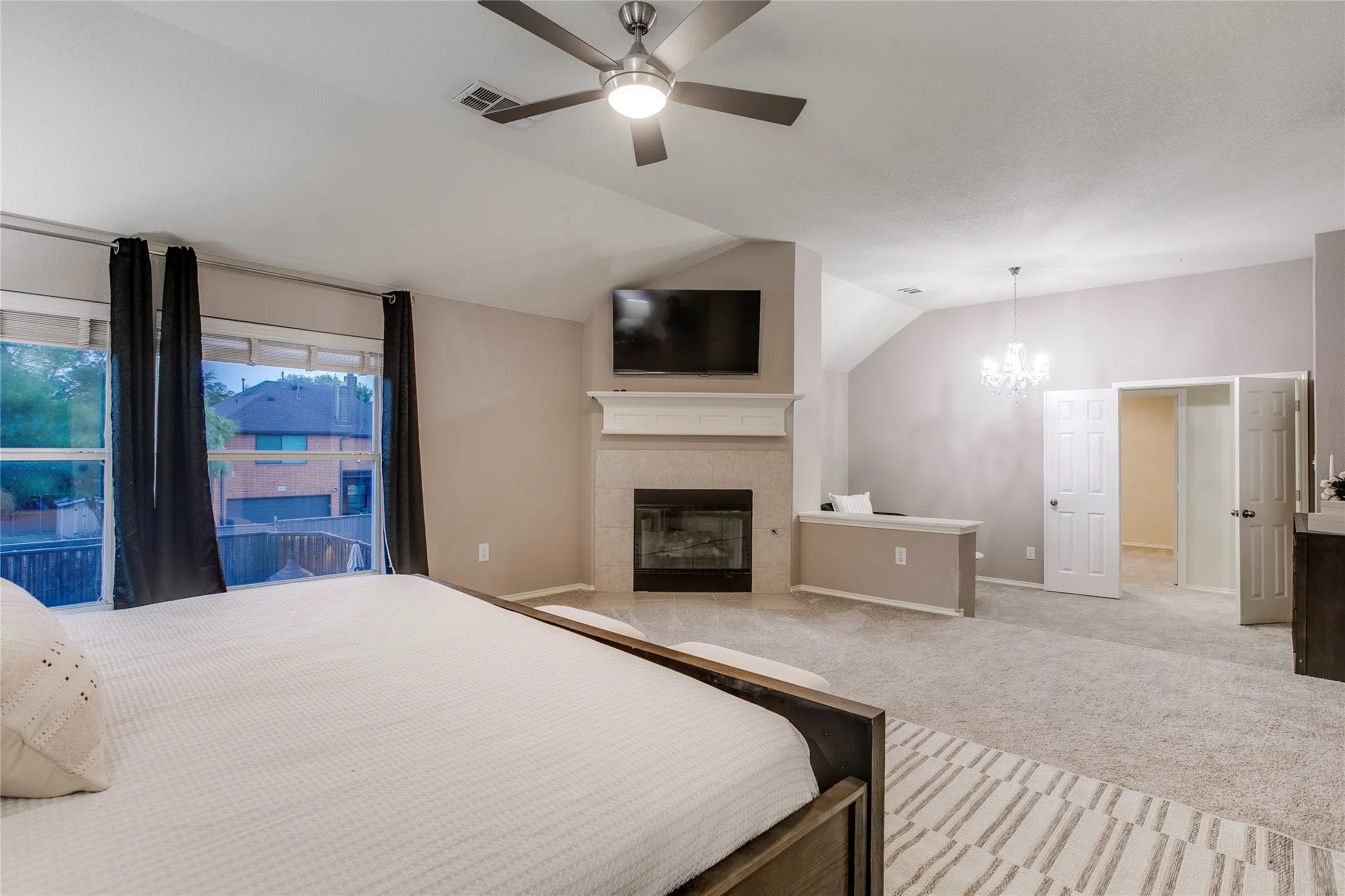 Single Family Residence For Sale in Denton County , 1040 Churchill Drive, Frisco, Texas 75036, 5 Bedroom, 3 Bathroom, 2 Garage spaces, 3,177 Sqft, built in 2001, mls#21313859, Real Estate Agent in Frisco, Homes For Sale in Denton county, Homes For Sale in Frisco, Realtor in Frisco Texas, Real Estate Brokerage Independent Realty Texas, Luminita Cordes Realtor