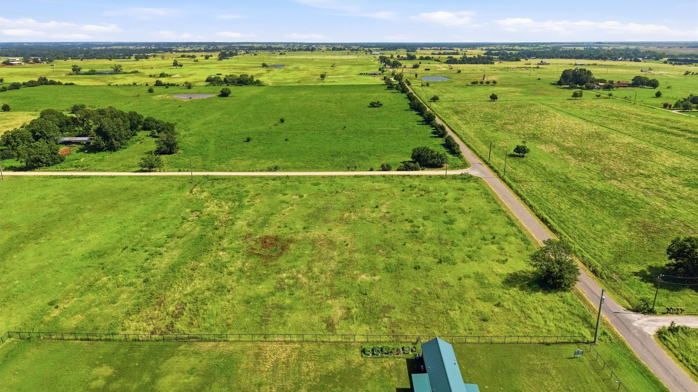 Unimproved Land For Sale in Grayson County , Lot 2 Dawkins Road, Collinsville, Texas 76233, 0, 0, Garage spaces, 0 Sqft, built in 0, mls#21315409, Real Estate Agent in Collinsville, Homes For Sale in Grayson county, Homes For Sale in Collinsville, Realtor in Collinsville Texas, Real Estate Brokerage Independent Realty Texas, Luminita Cordes Realtor