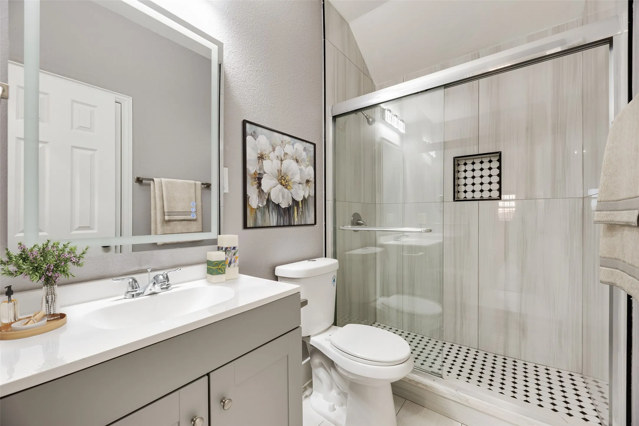 Single Family Residence For Sale in Denton County , 2011 Fair Oaks Circle, Corinth, Texas 76210, 5 Bedroom, 4 Bathroom, 2 Garage spaces, 3,282 Sqft, built in 2000, mls#21319789, Real Estate Agent in Corinth, Homes For Sale in Denton county, Homes For Sale in Corinth, Realtor in Corinth Texas, Real Estate Brokerage Independent Realty Texas, Luminita Cordes Realtor