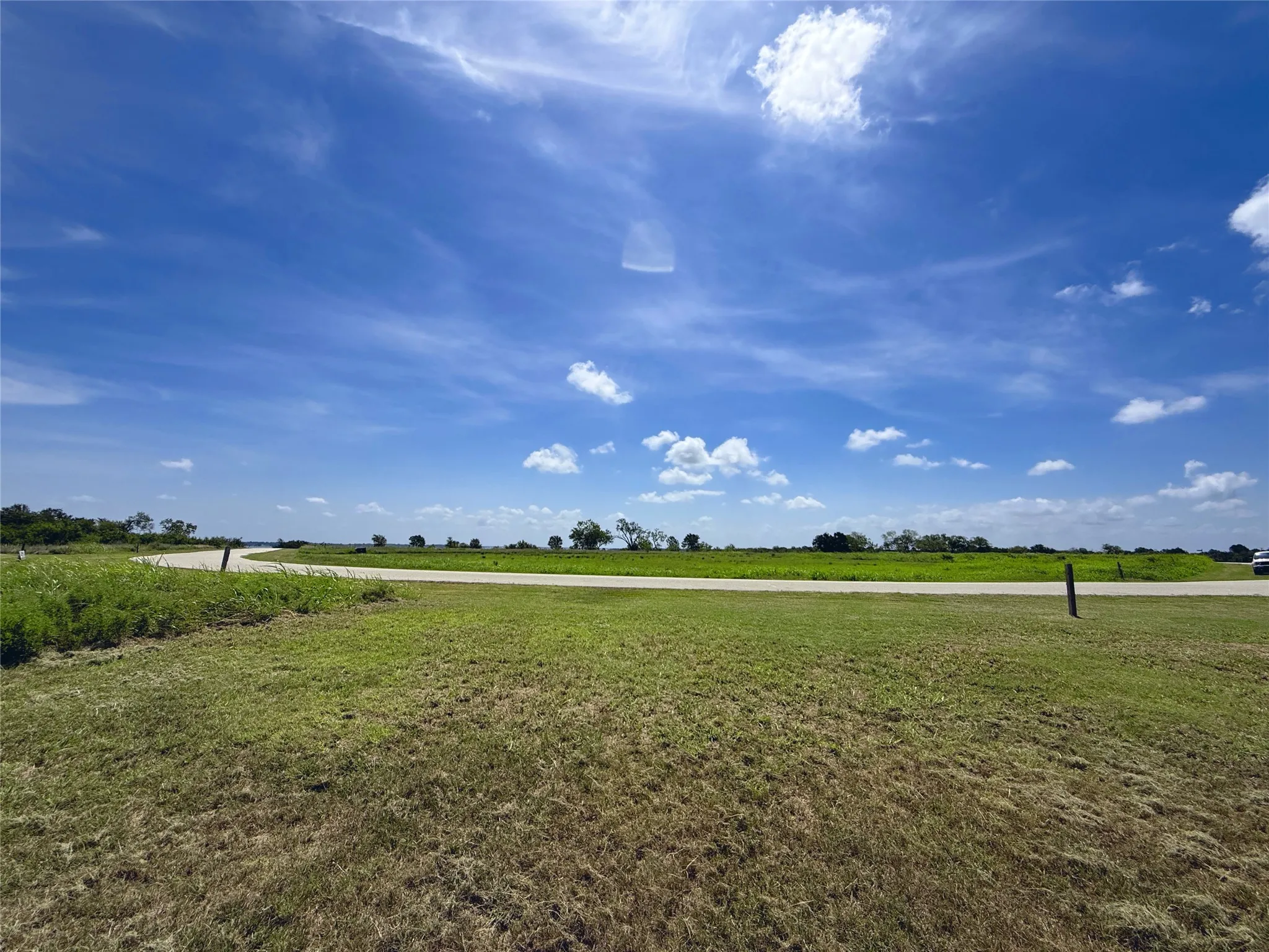 Spacious surroundings provide the peaceful country atmosphere buyers are searching for.