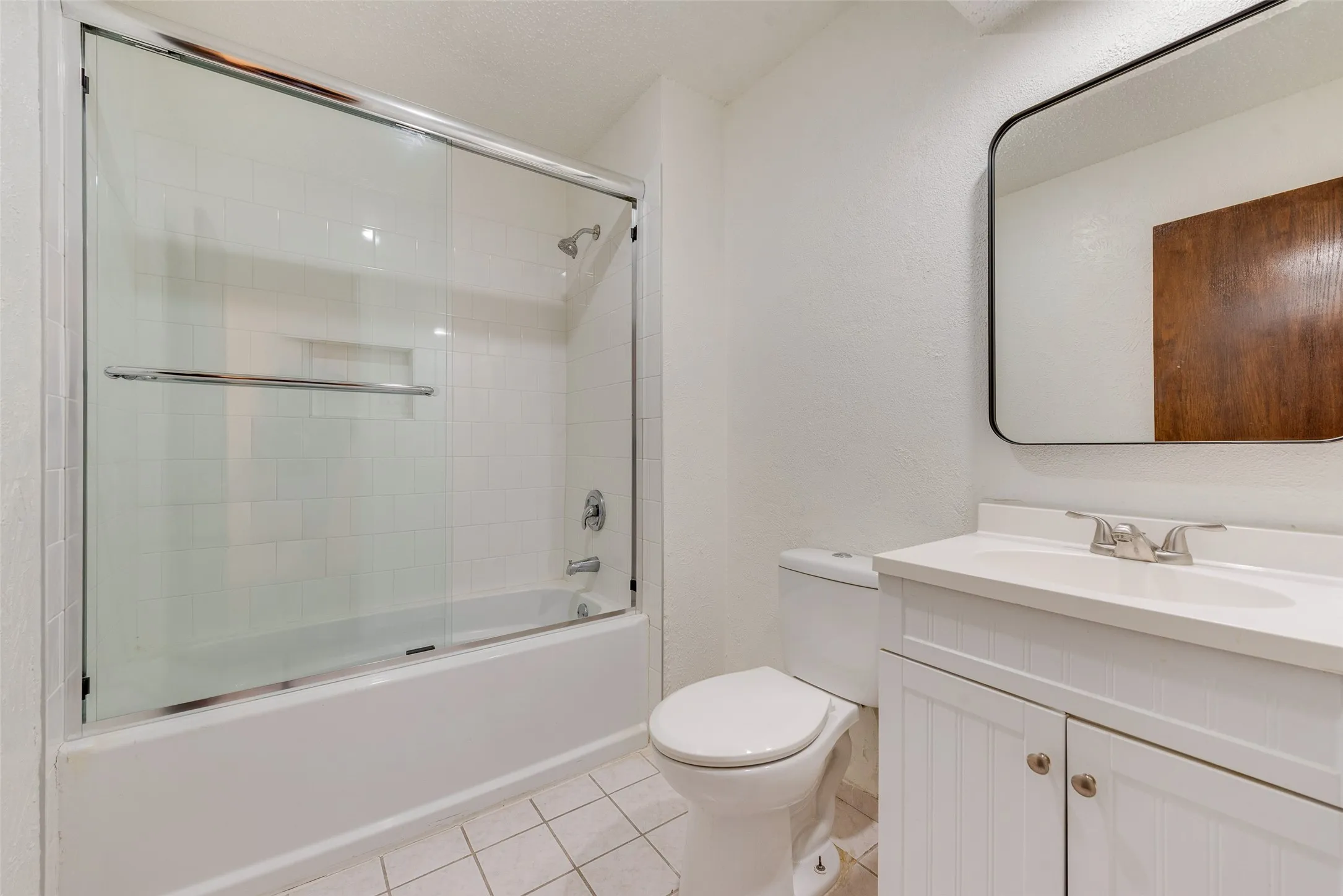 Single Family Residence For Sale in Dallas County , 10906 Listi Drive, Dallas, Texas 75238, 3 Bedroom, 2 Bathroom, 2 Garage spaces, 1,548 Sqft, built in 1981, mls#21319804, Real Estate Agent in Dallas, Homes For Sale in Dallas county, Homes For Sale in Dallas, Realtor in Dallas Texas, Real Estate Brokerage Independent Realty Texas, Luminita Cordes Realtor