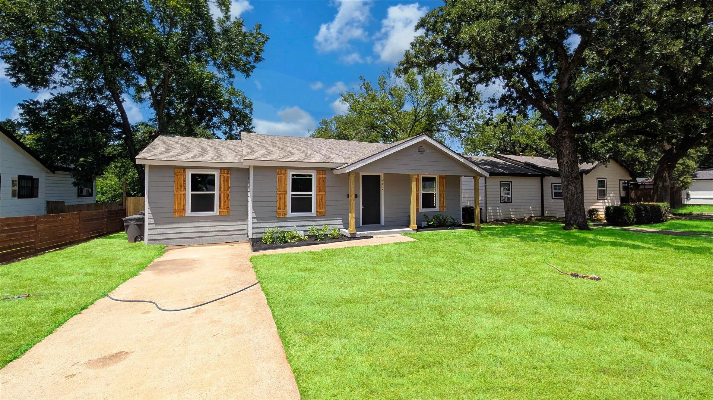 Single Family Residence For Sale in Tarrant County , 3725 Childress Street, Fort Worth, Texas 76119, 4 Bedroom, 2 Bathroom, Garage spaces, 1,283 Sqft, built in 1951, mls#21319590, Real Estate Agent in Fort Worth, Homes For Sale in Tarrant county, Homes For Sale in Fort Worth, Realtor in Fort Worth Texas, Real Estate Brokerage Independent Realty Texas, Luminita Cordes Realtor