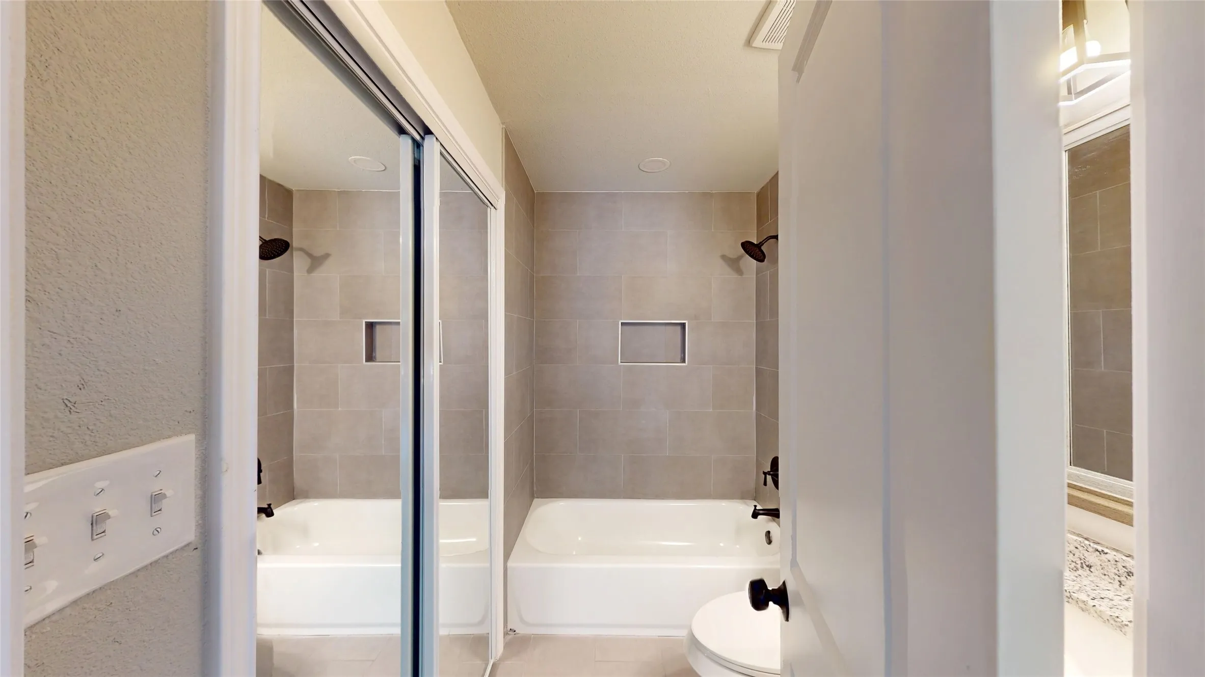 Single Family Residence For Sale in Tarrant County , 3725 Childress Street, Fort Worth, Texas 76119, 4 Bedroom, 2 Bathroom, Garage spaces, 1,283 Sqft, built in 1951, mls#21319590, Real Estate Agent in Fort Worth, Homes For Sale in Tarrant county, Homes For Sale in Fort Worth, Realtor in Fort Worth Texas, Real Estate Brokerage Independent Realty Texas, Luminita Cordes Realtor