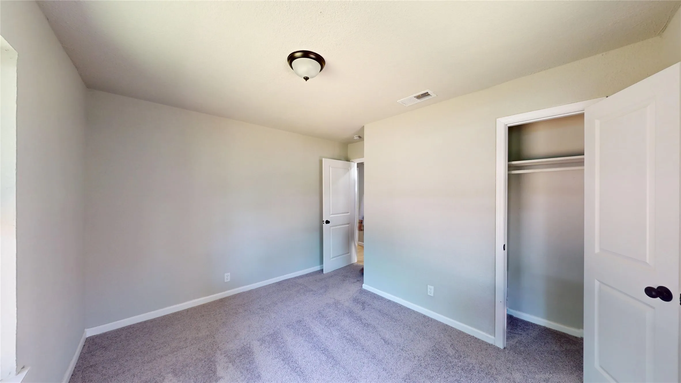 Single Family Residence For Sale in Tarrant County , 3725 Childress Street, Fort Worth, Texas 76119, 4 Bedroom, 2 Bathroom, Garage spaces, 1,283 Sqft, built in 1951, mls#21319590, Real Estate Agent in Fort Worth, Homes For Sale in Tarrant county, Homes For Sale in Fort Worth, Realtor in Fort Worth Texas, Real Estate Brokerage Independent Realty Texas, Luminita Cordes Realtor