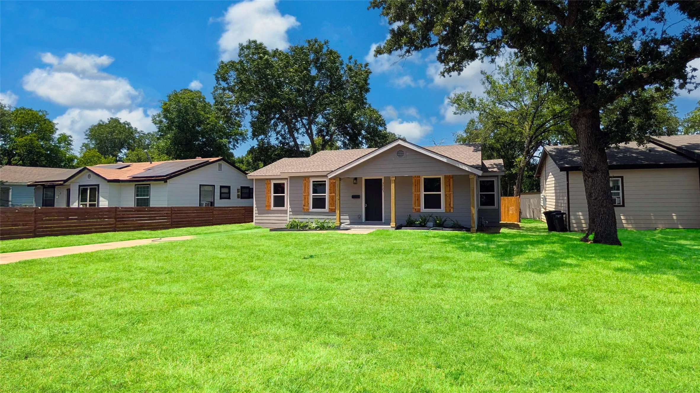 Single Family Residence For Sale in Tarrant County , 3725 Childress Street, Fort Worth, Texas 76119, 4 Bedroom, 2 Bathroom, Garage spaces, 1,283 Sqft, built in 1951, mls#21319590, Real Estate Agent in Fort Worth, Homes For Sale in Tarrant county, Homes For Sale in Fort Worth, Realtor in Fort Worth Texas, Real Estate Brokerage Independent Realty Texas, Luminita Cordes Realtor